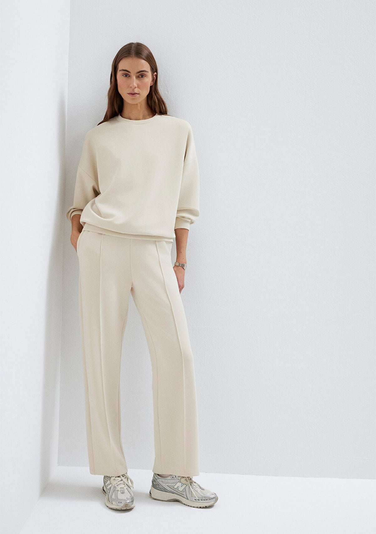 Sporty Lux (Tencel™) Ecru Sweatpants