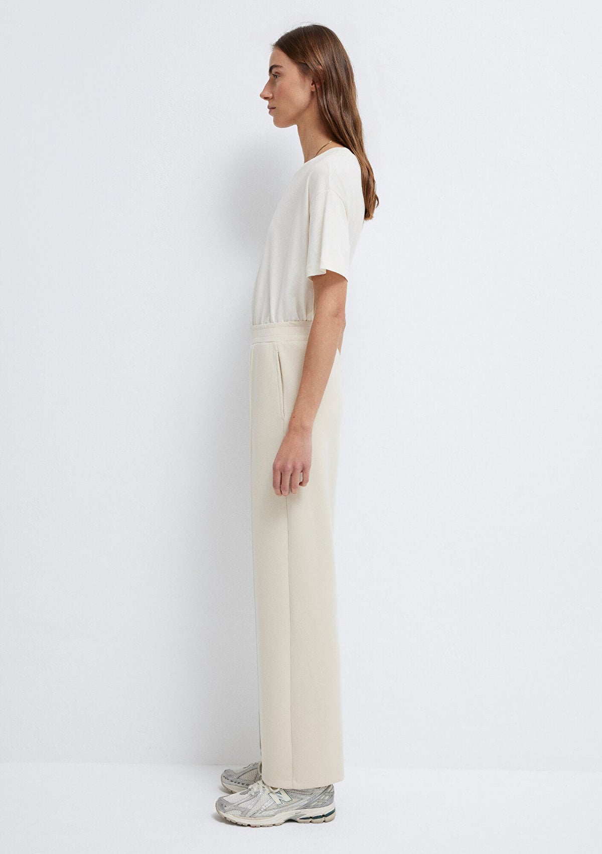 Sporty Lux (Tencel™) Ecru Sweatpants