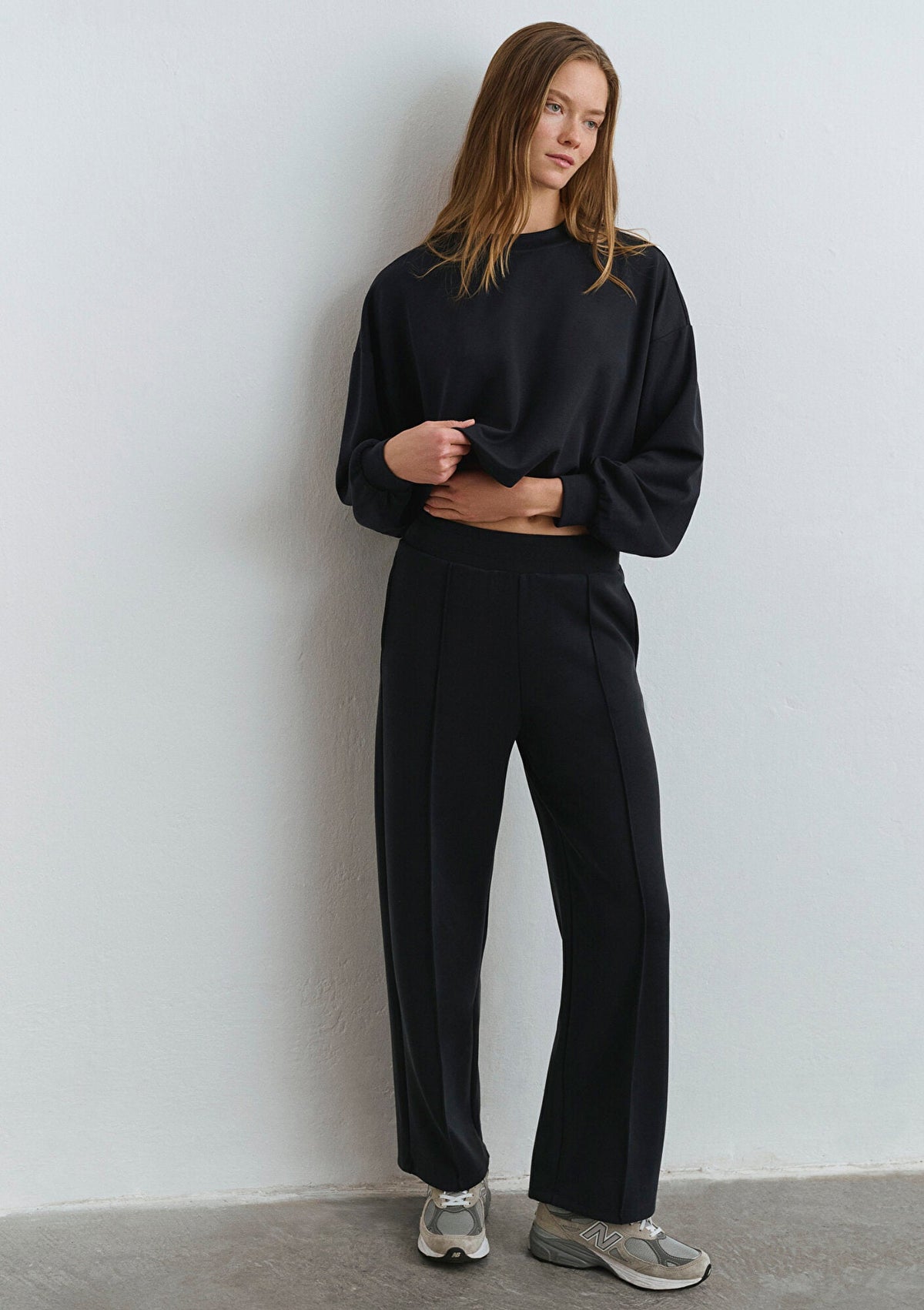 Sporty Lux Black Tencel Tm Modal Sweatpants