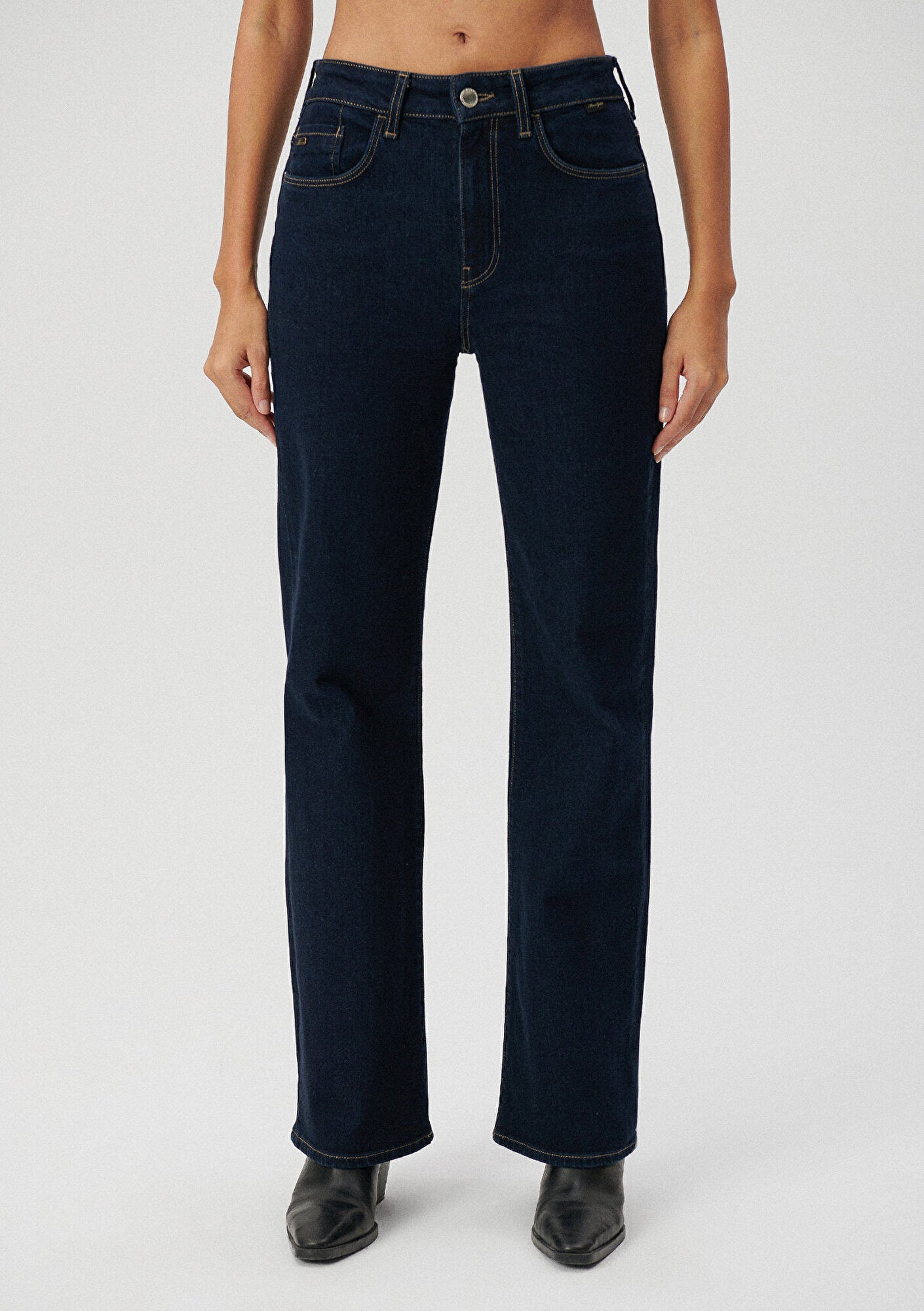 Victoria Deep Rinse Gold Icon Jean Pants
