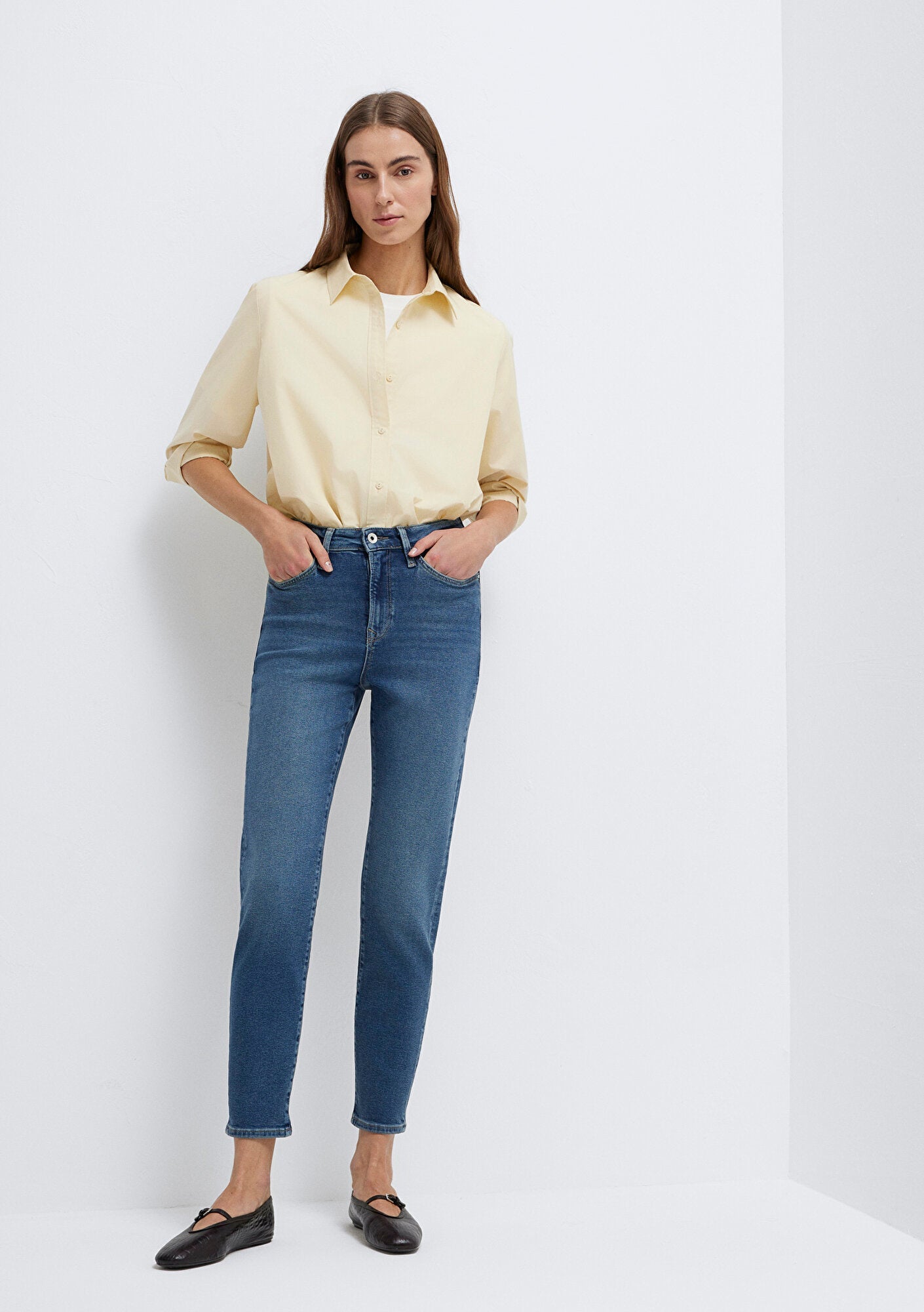 Star Dark Used Gold Shape Jean Pants