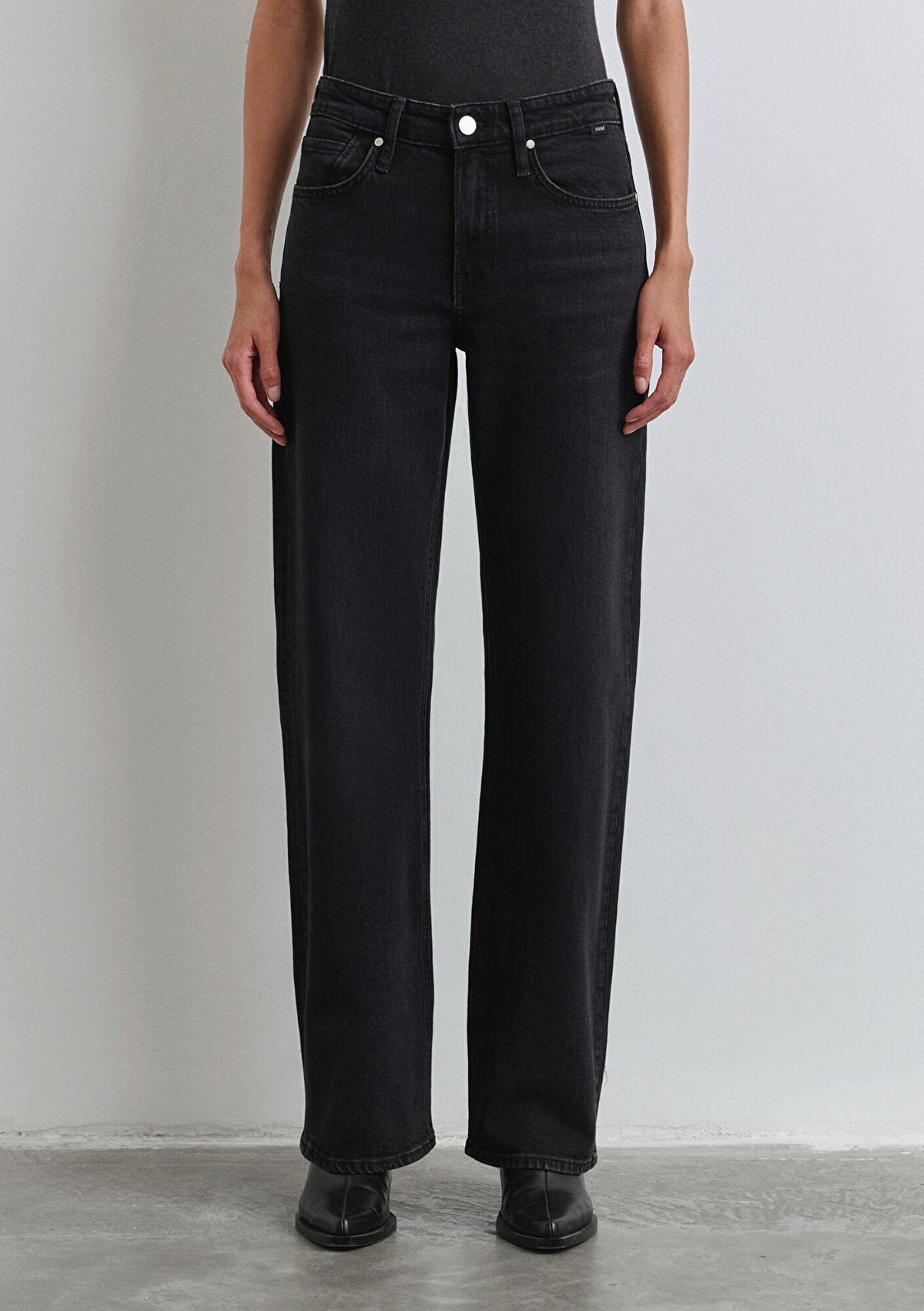 Taylor Iconic Smoke Jean Pants