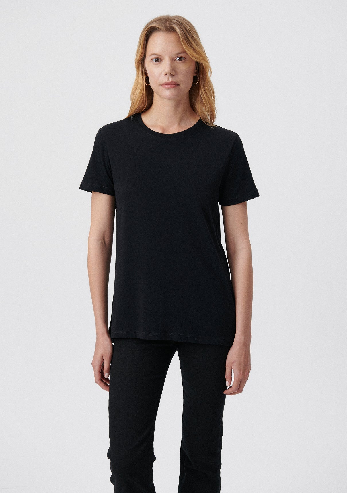 Black Basic T-Shirt