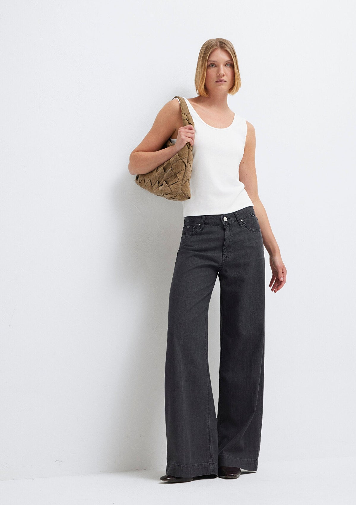 Remy Deep Smoke Mavi Edition Jean Pants