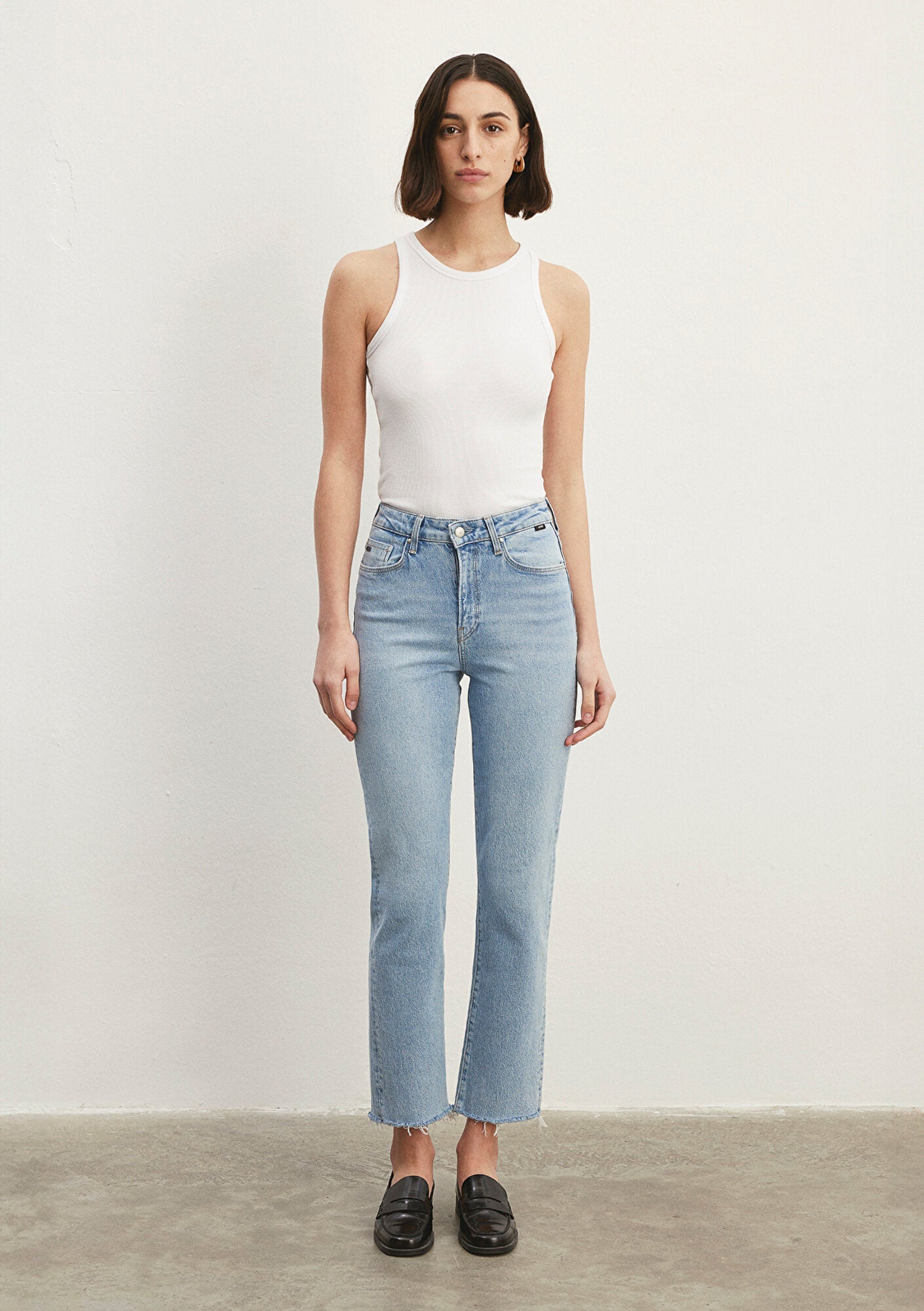 New York Bleach Classic Denim Jean Pants