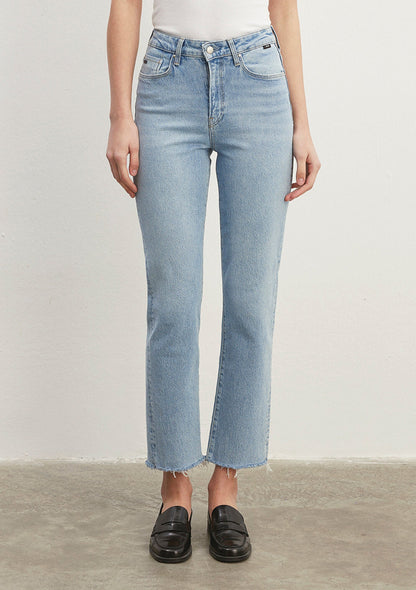 New York Bleach Classic Denim Jean Pants