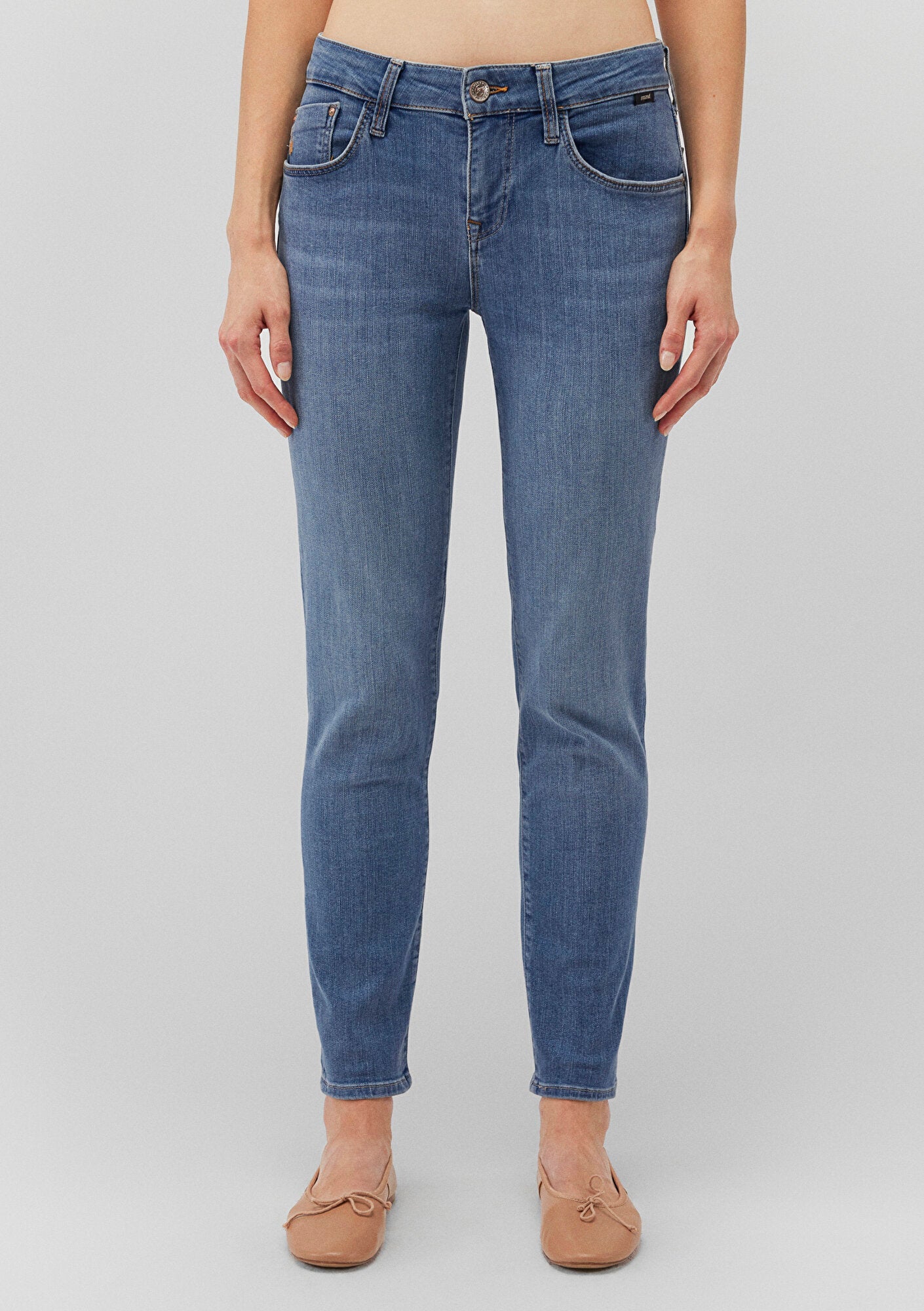 Ada Shaded Vintage Stretch Jean Pants