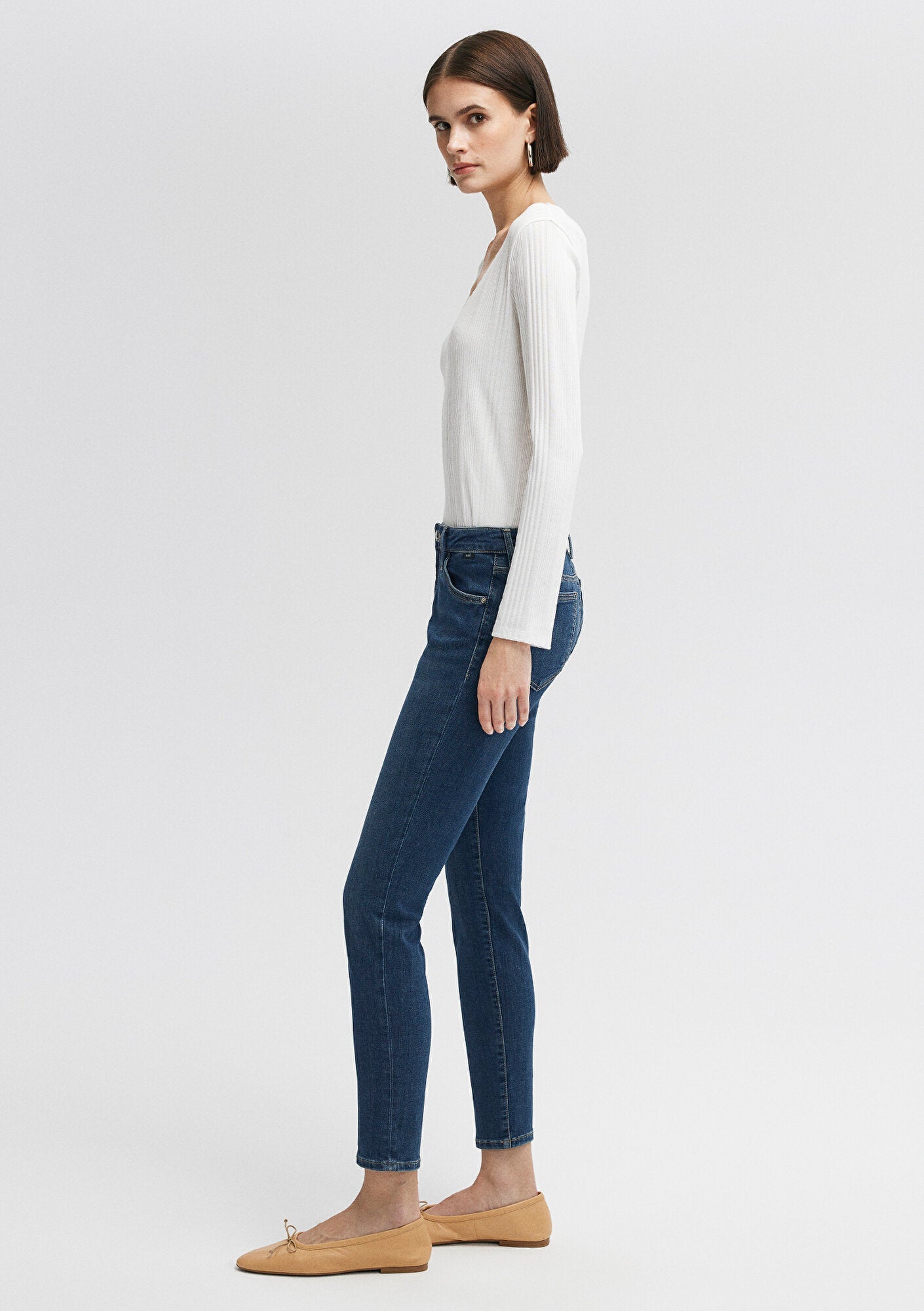 Ada Dark Vintage Jean Pants