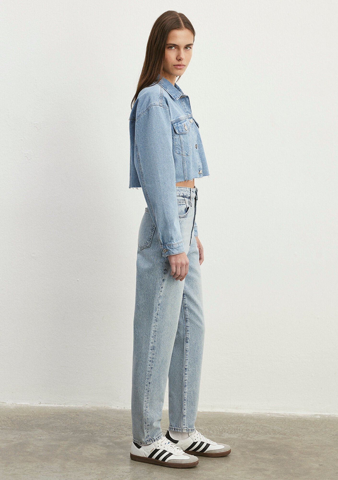 Brenda Mid Blue 90s Jean Jacket