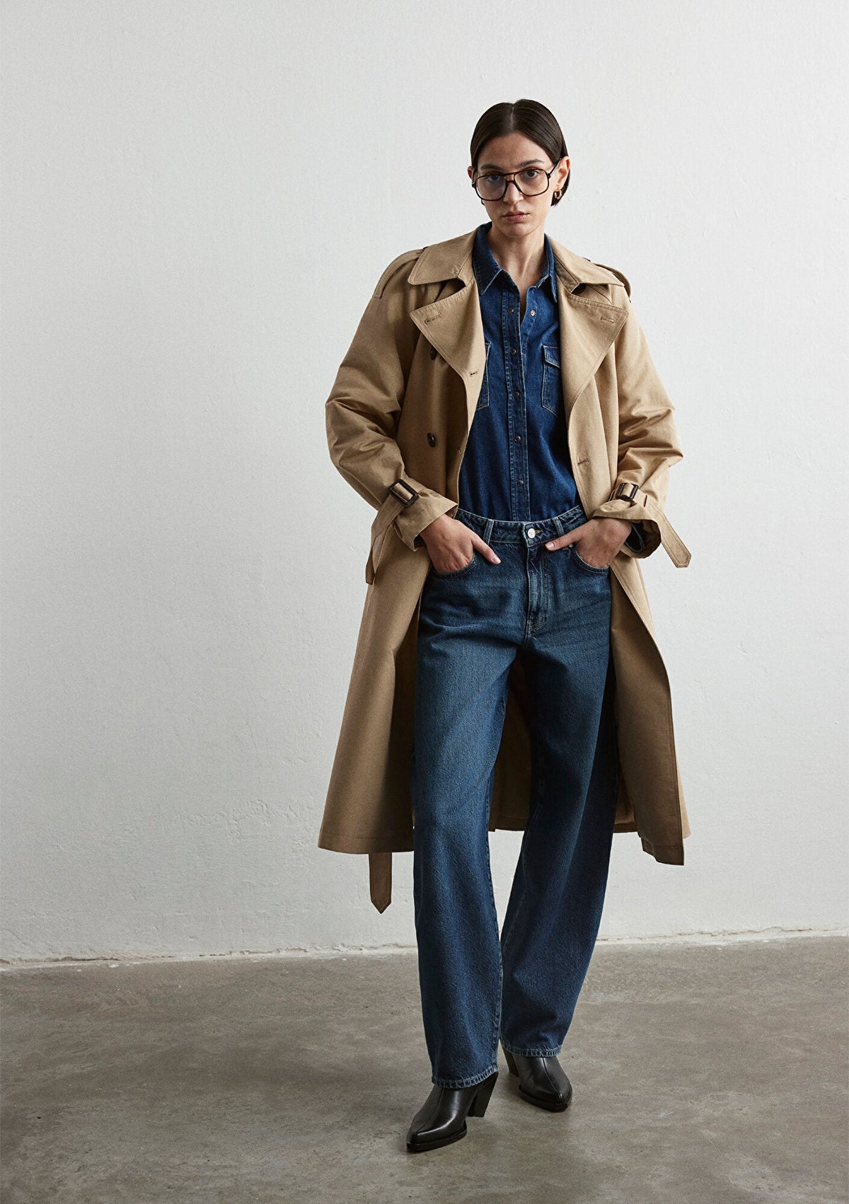 Beige Trenchcoat