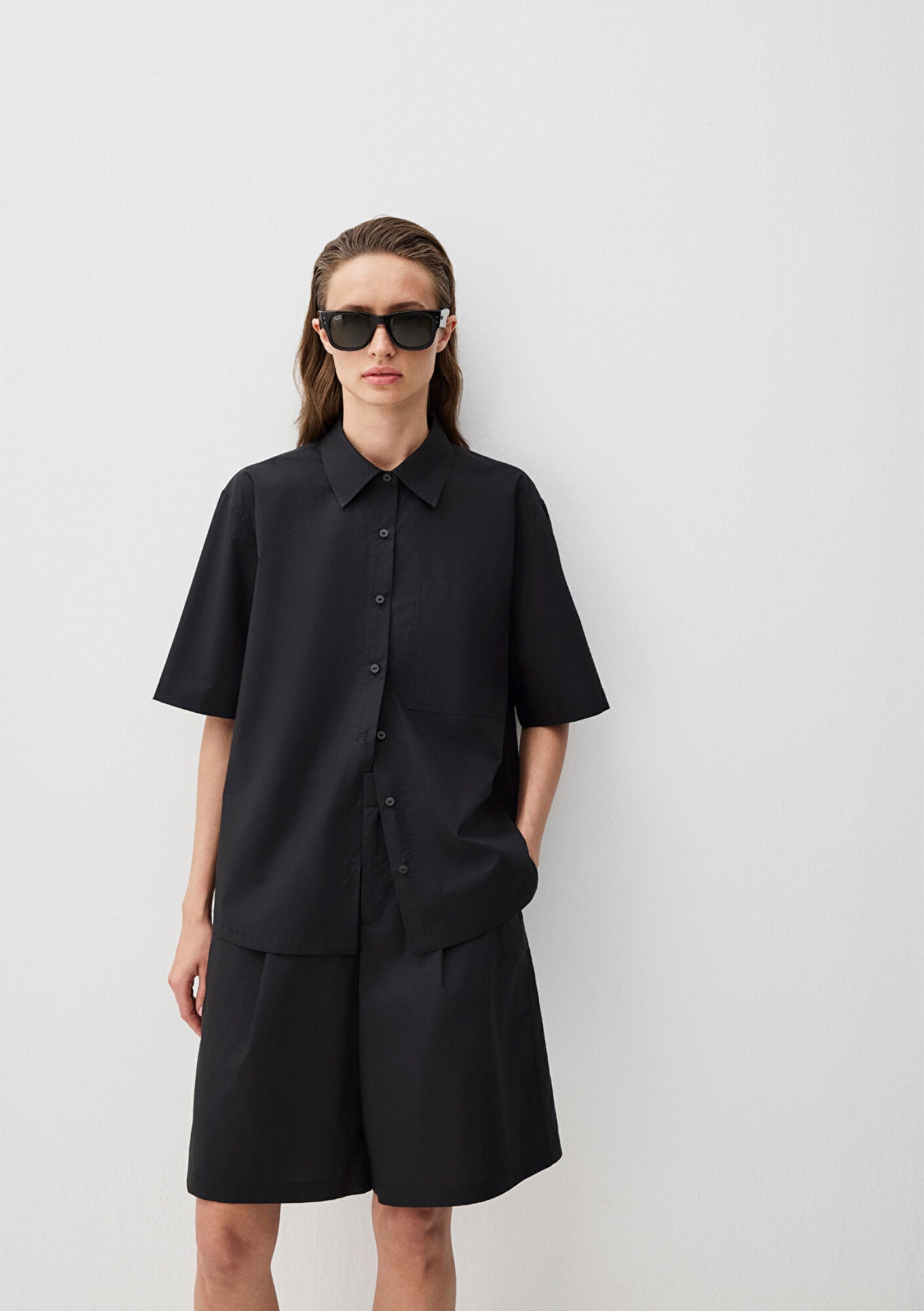 Short-Sleeve Black Shirt