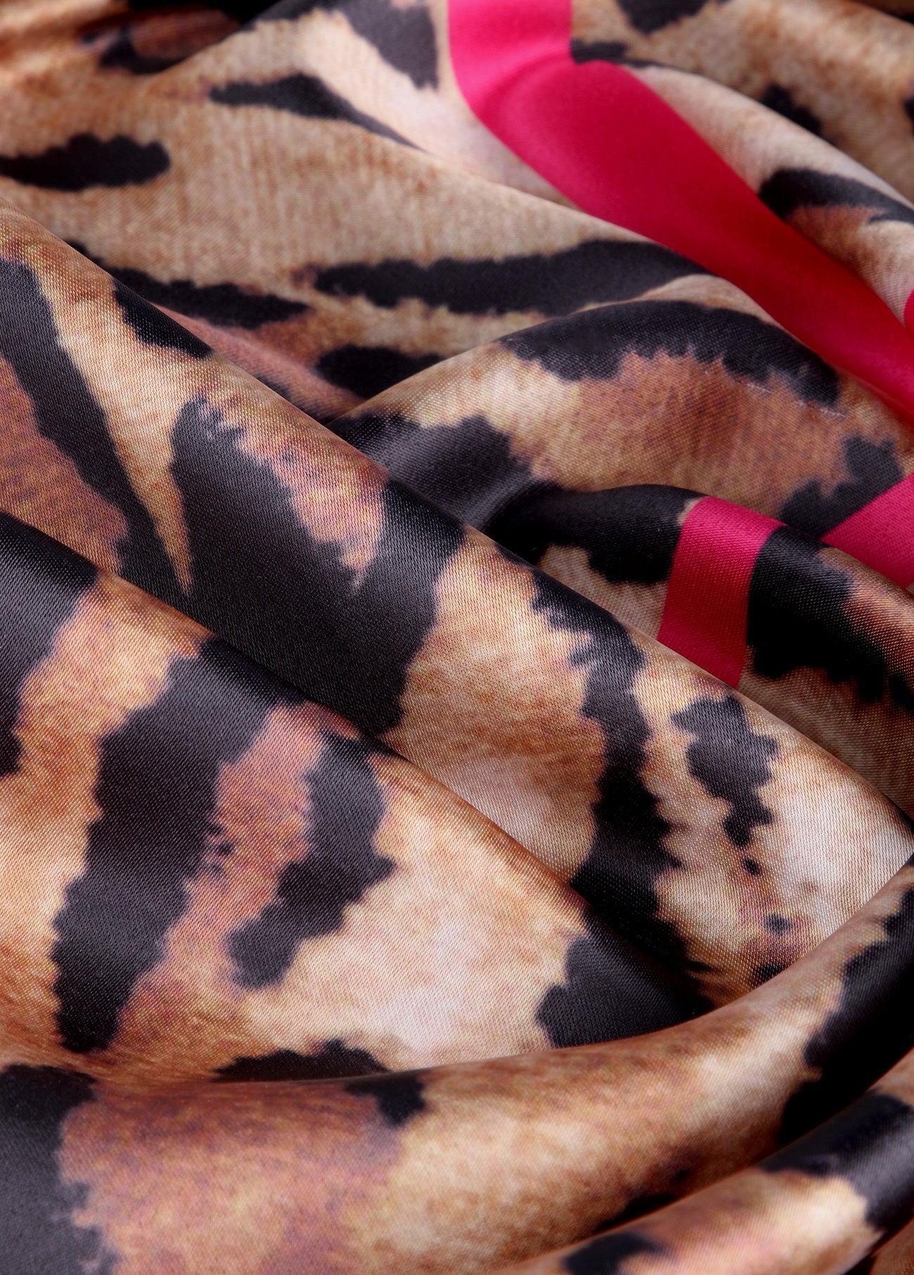 12442011-Animal print infinity logo scarf-Printed