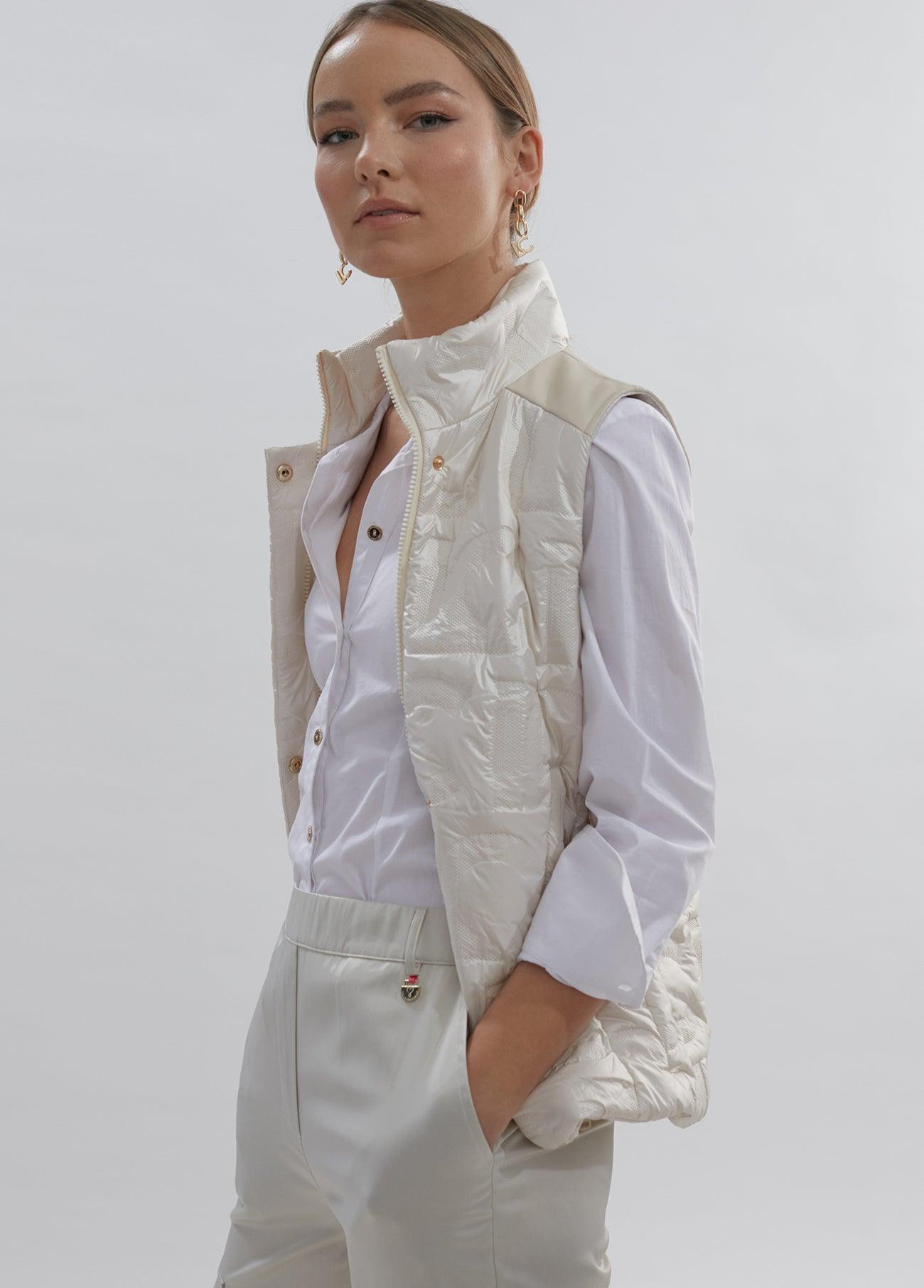 12464008-LC quilted gilet-Raw