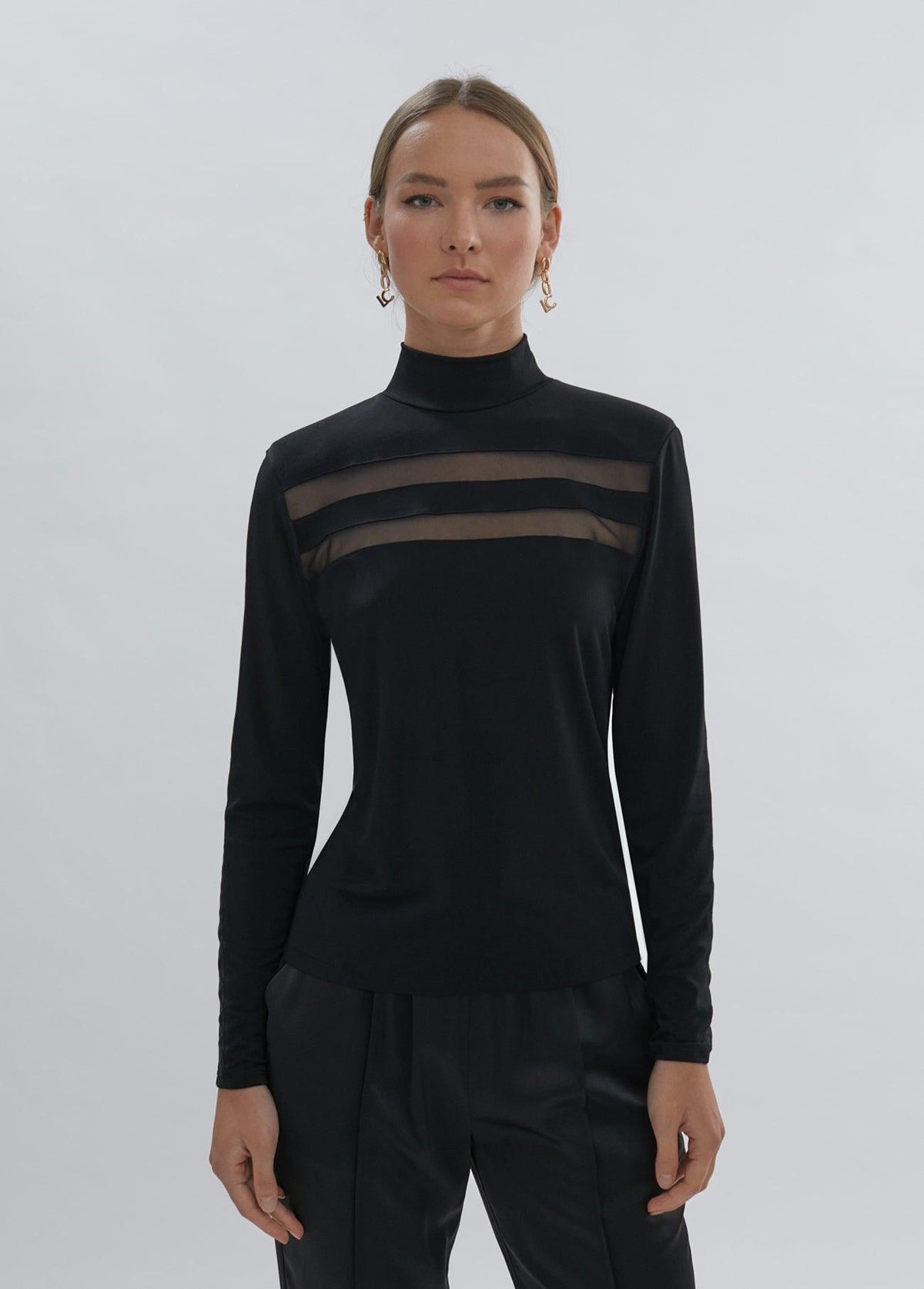 12464012-T-shirt with shoulder pads detail-Multi