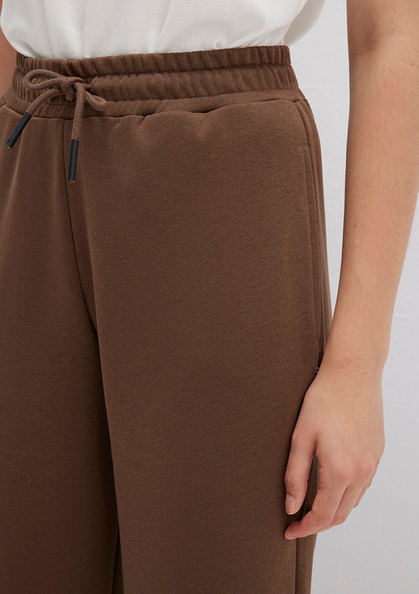Brown Basic Sweatpants