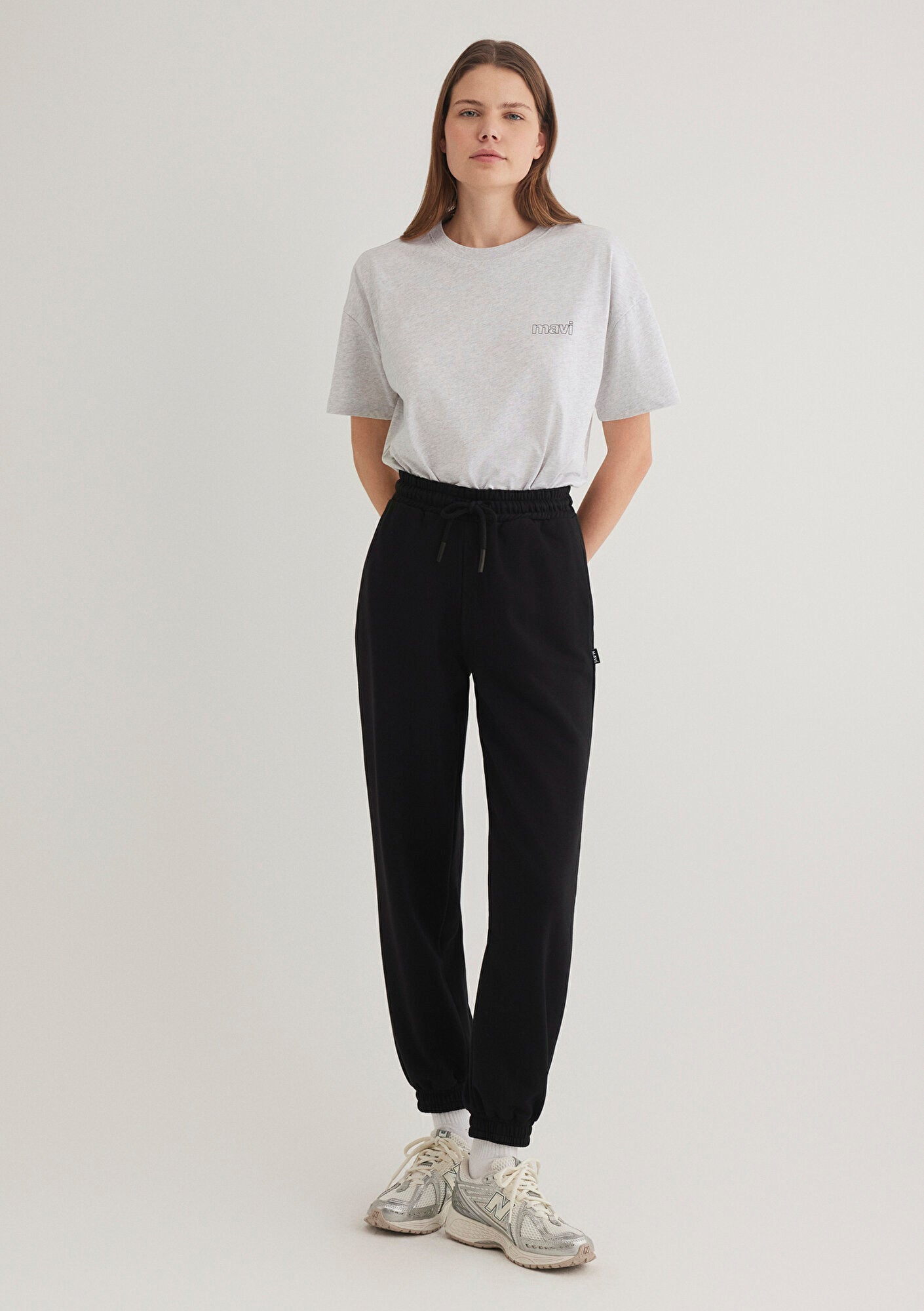 Black Basic Sweatpants