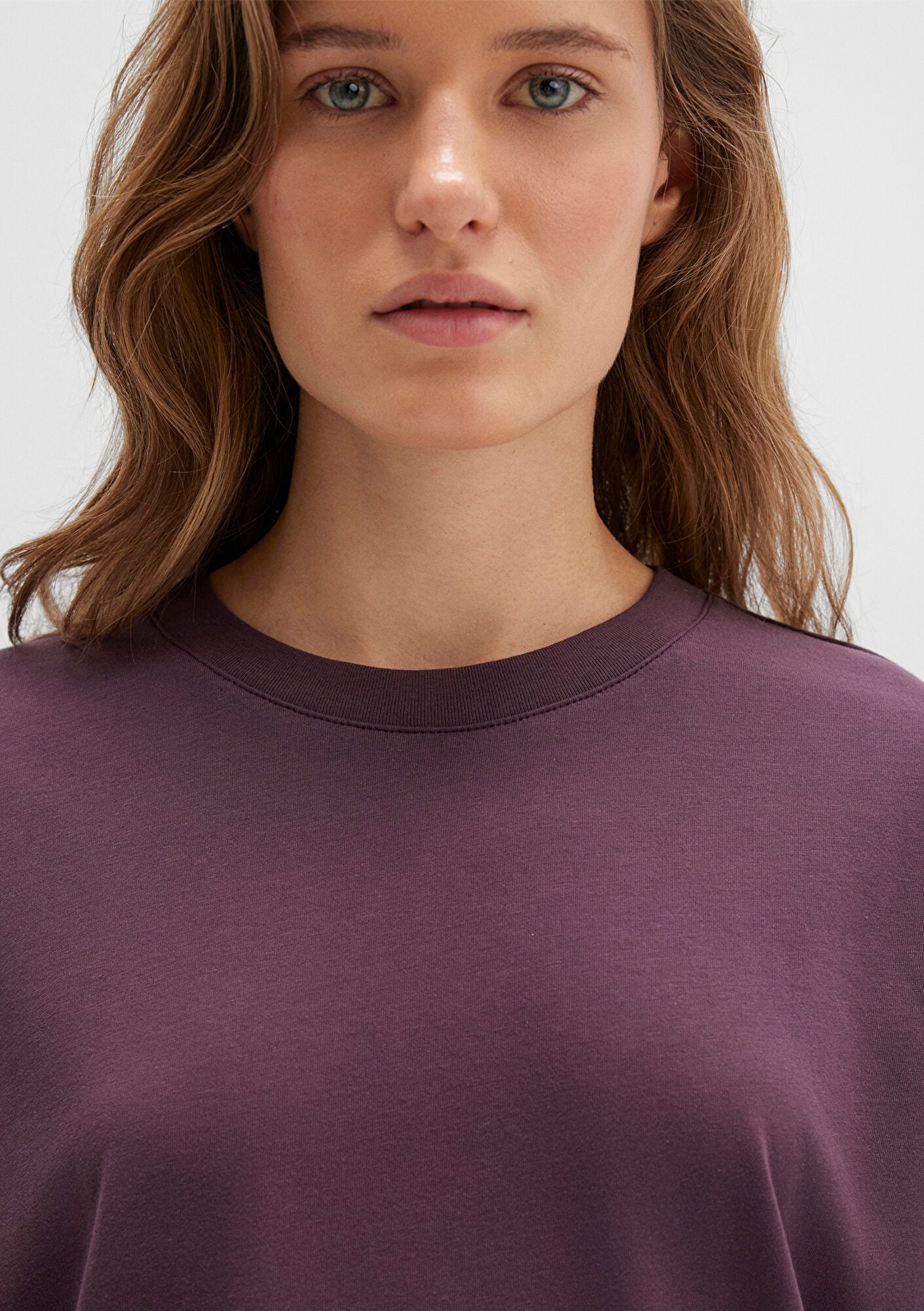 Crew Neck Burgundy Basic T-Shirt