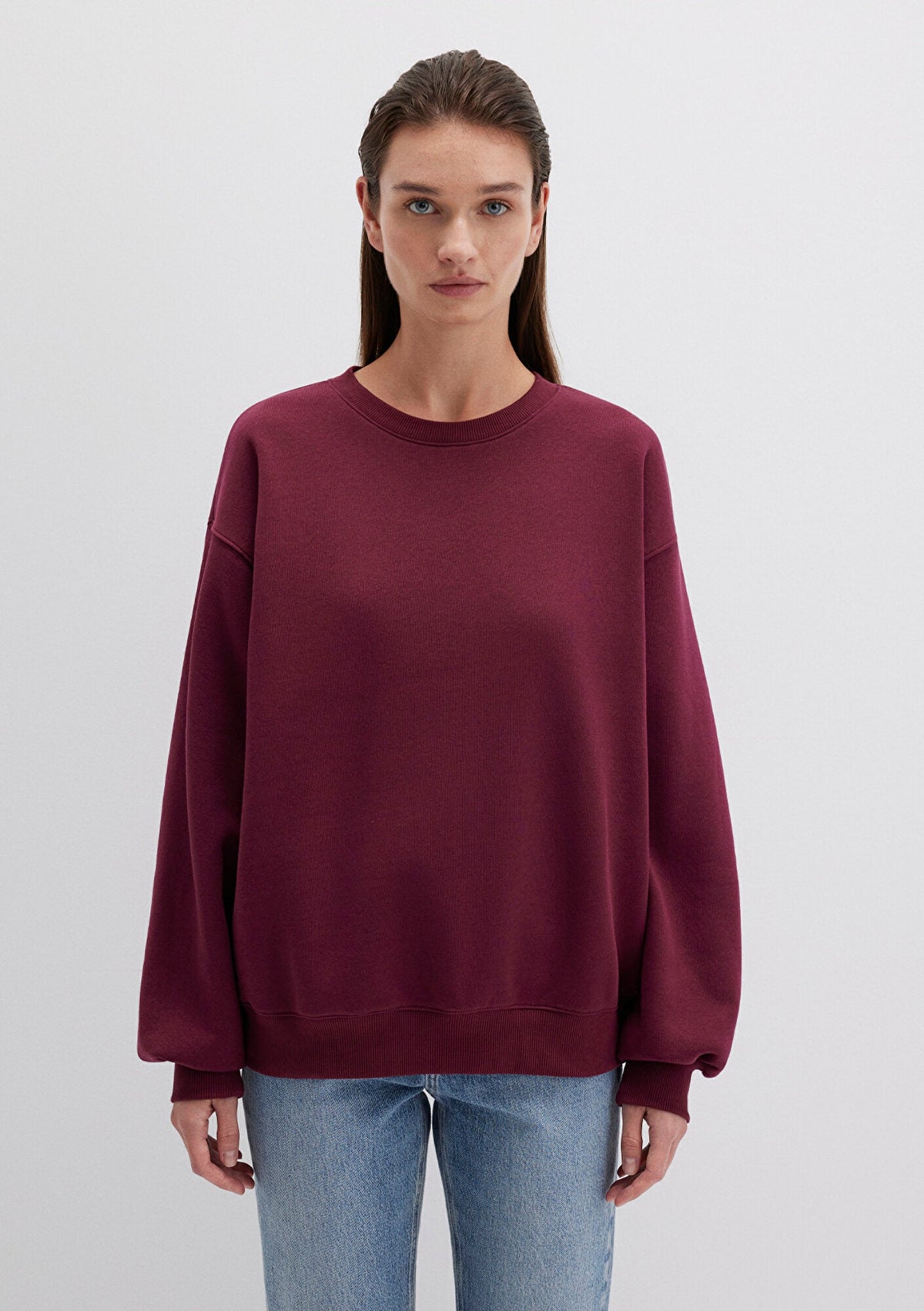 Crew Neck Burgundy Basic Sweatshirt