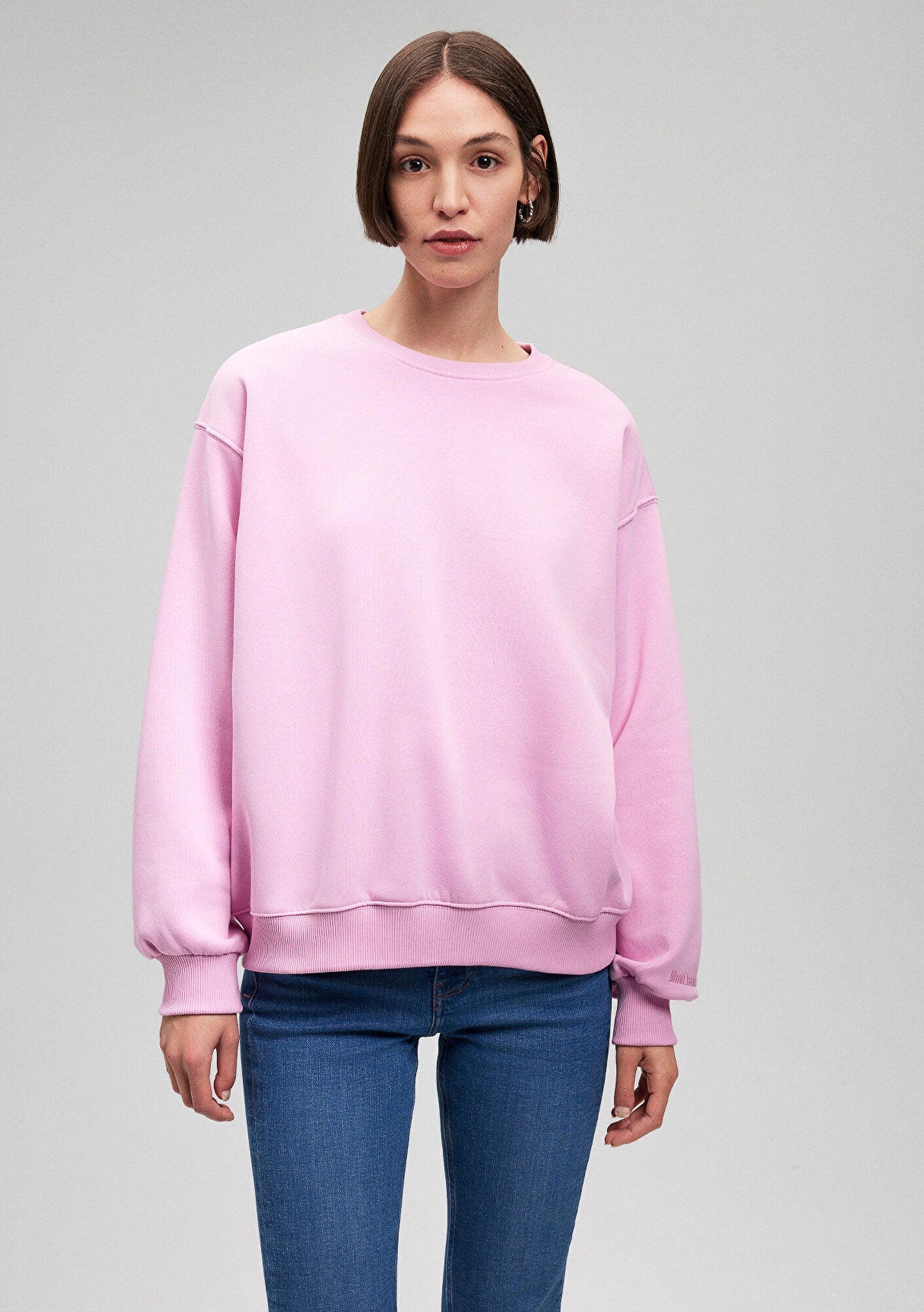 Crew Neck Pink Basic Sweatshirt