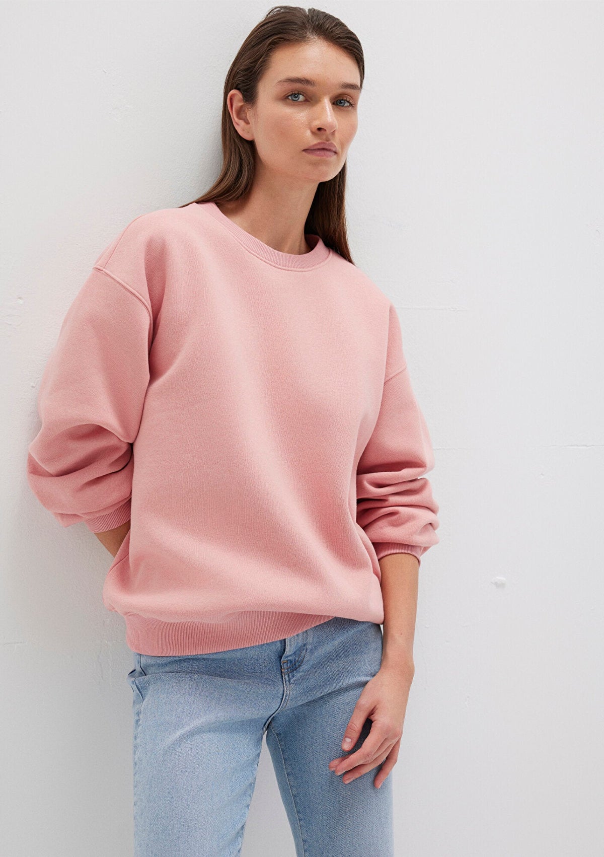 Crew Neck Pink Basic Sweatshirt