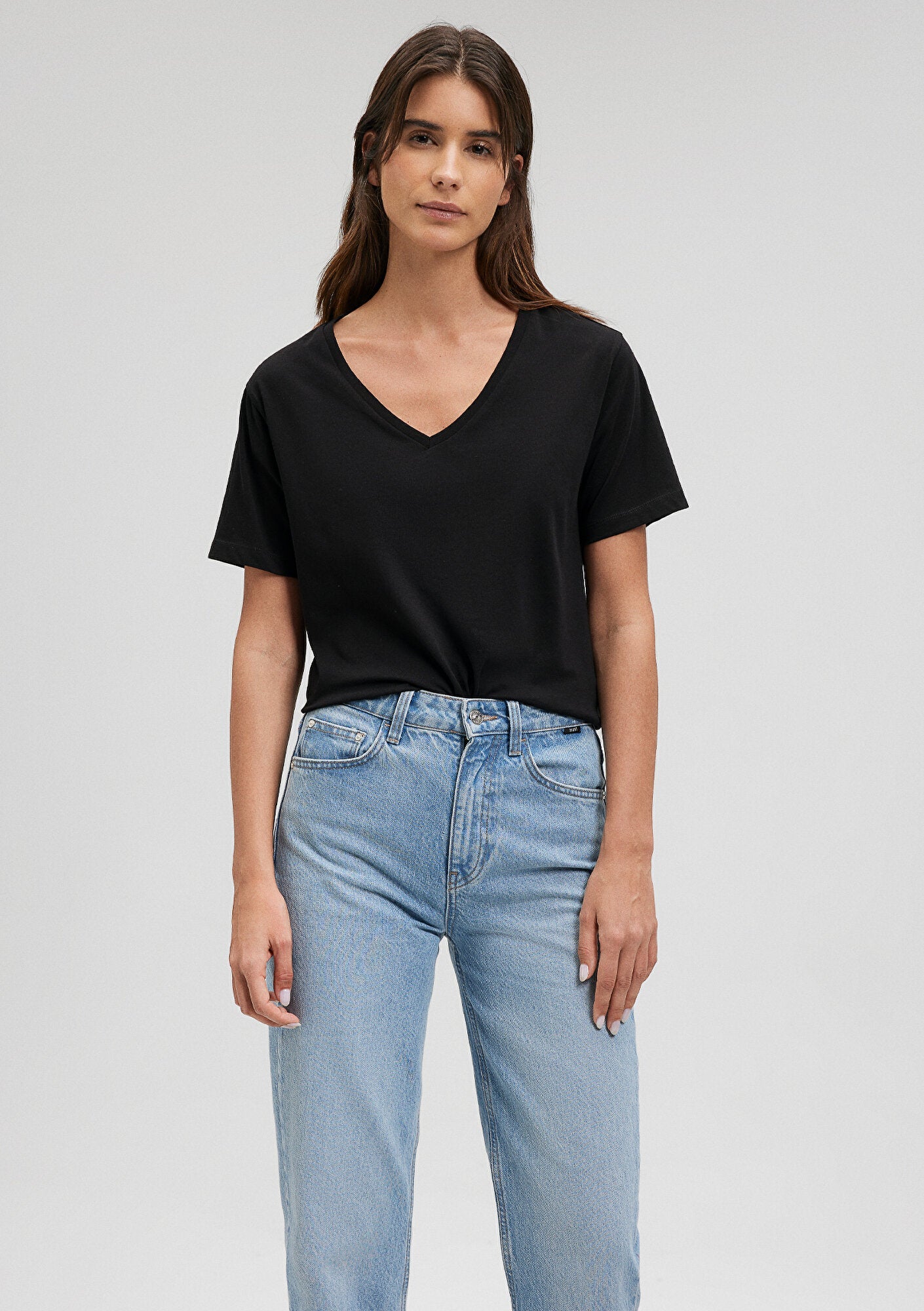 Black Basic T-Shirt
