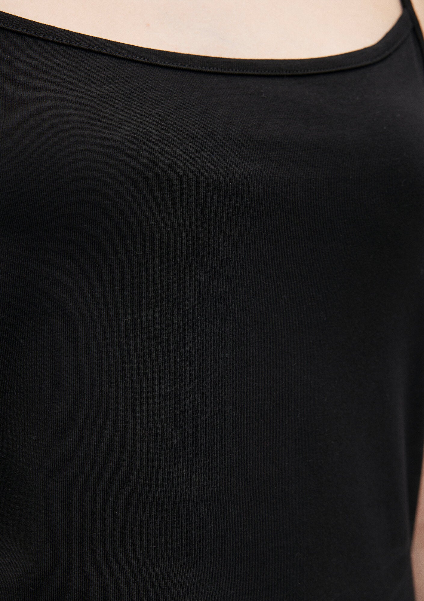 Strap Black Basic Tank