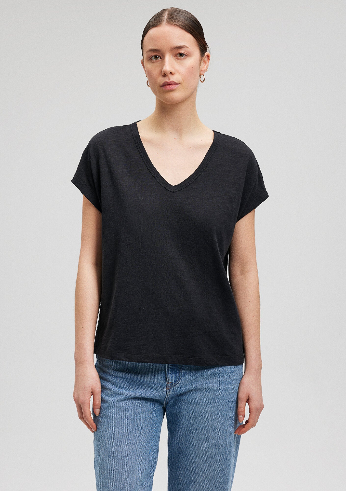V Neck Black Basic T-Shirt
