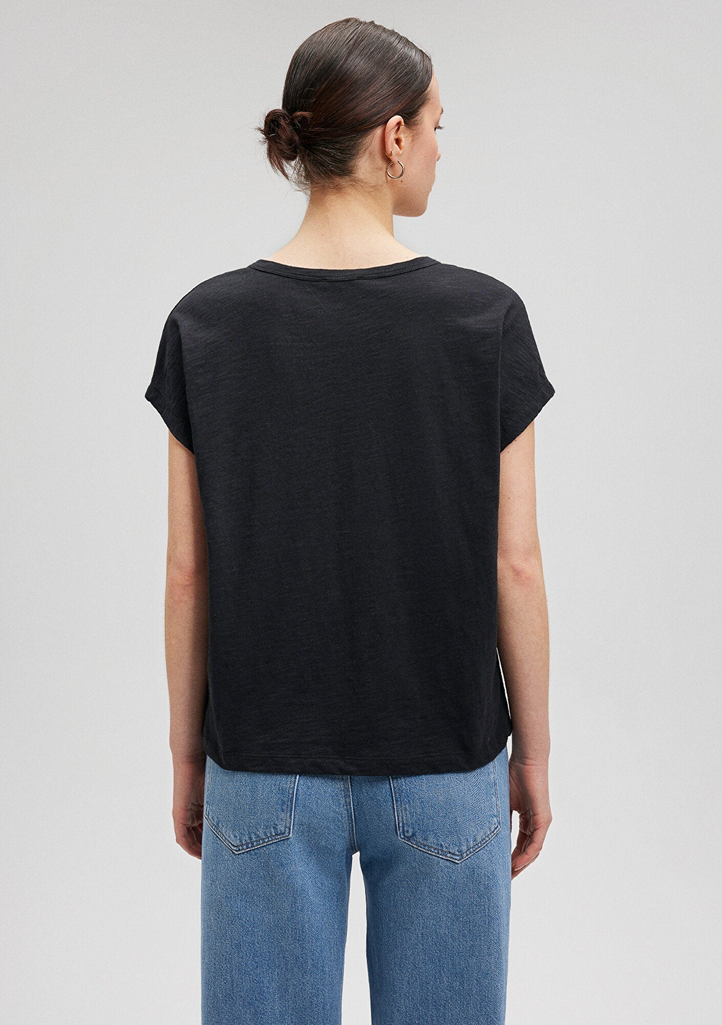 V Neck Black Basic T-Shirt