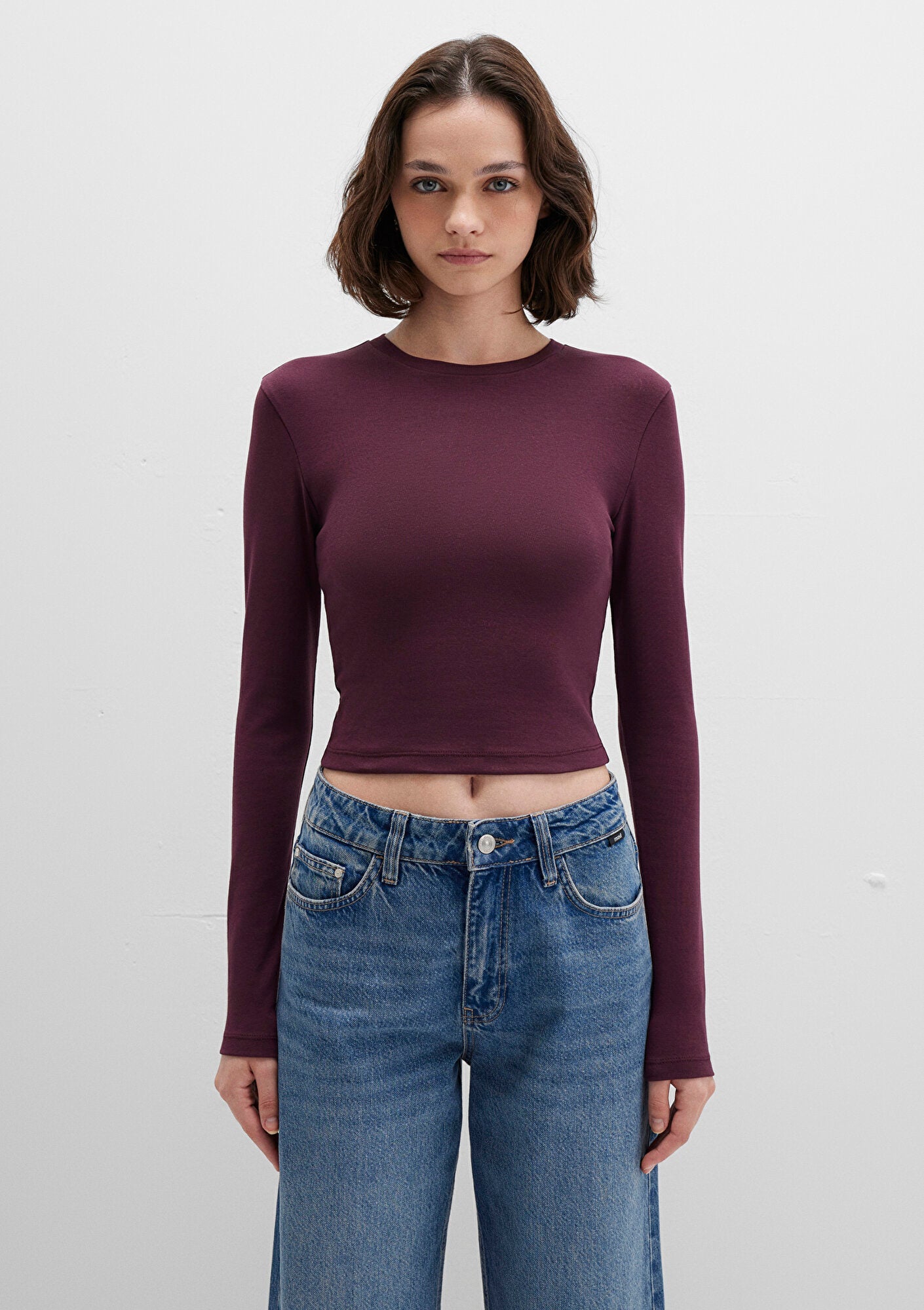 Burgundy Long Sleeve Crop Basic T-Shirt