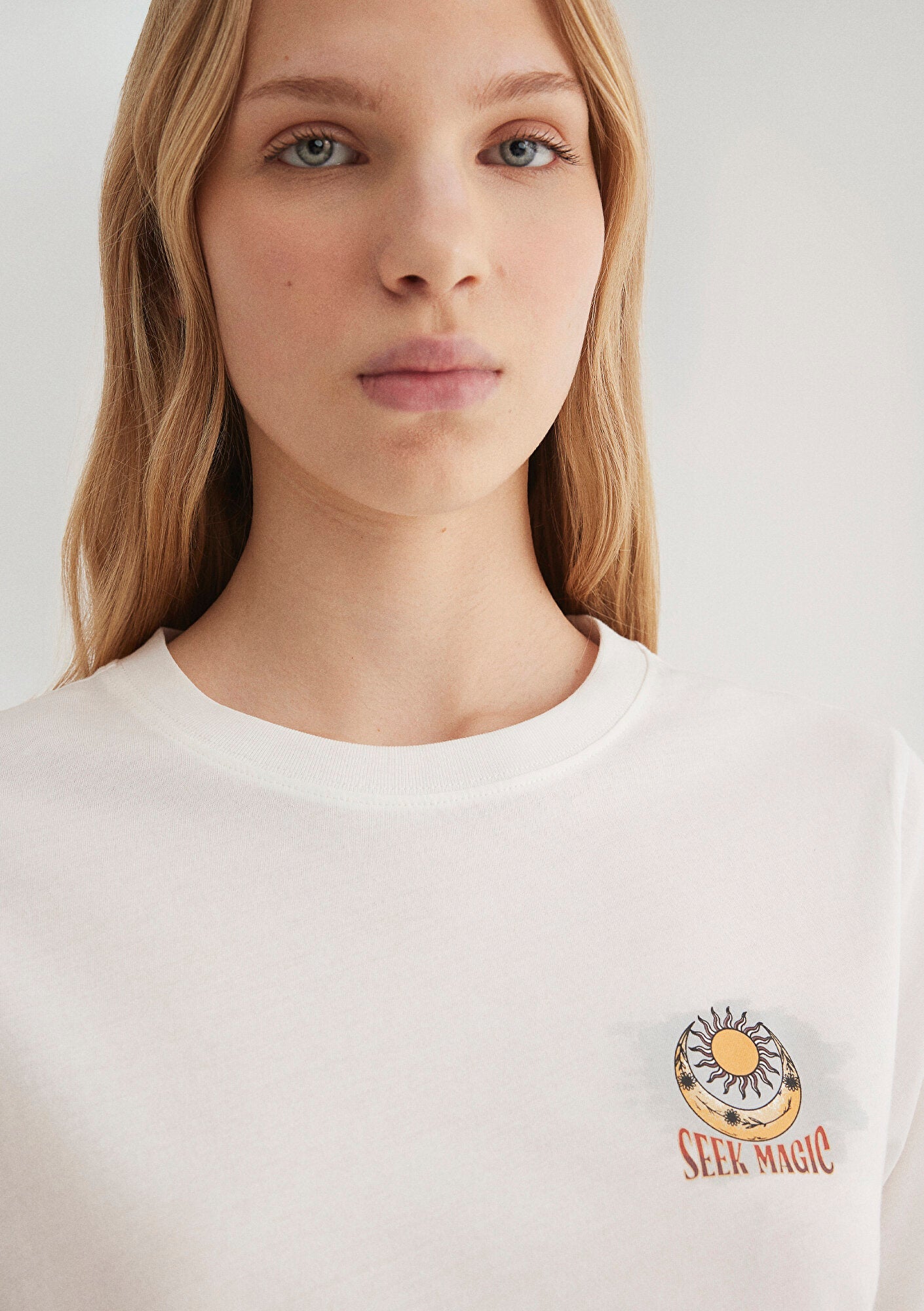 Astrology Printed Ecru T-shirt