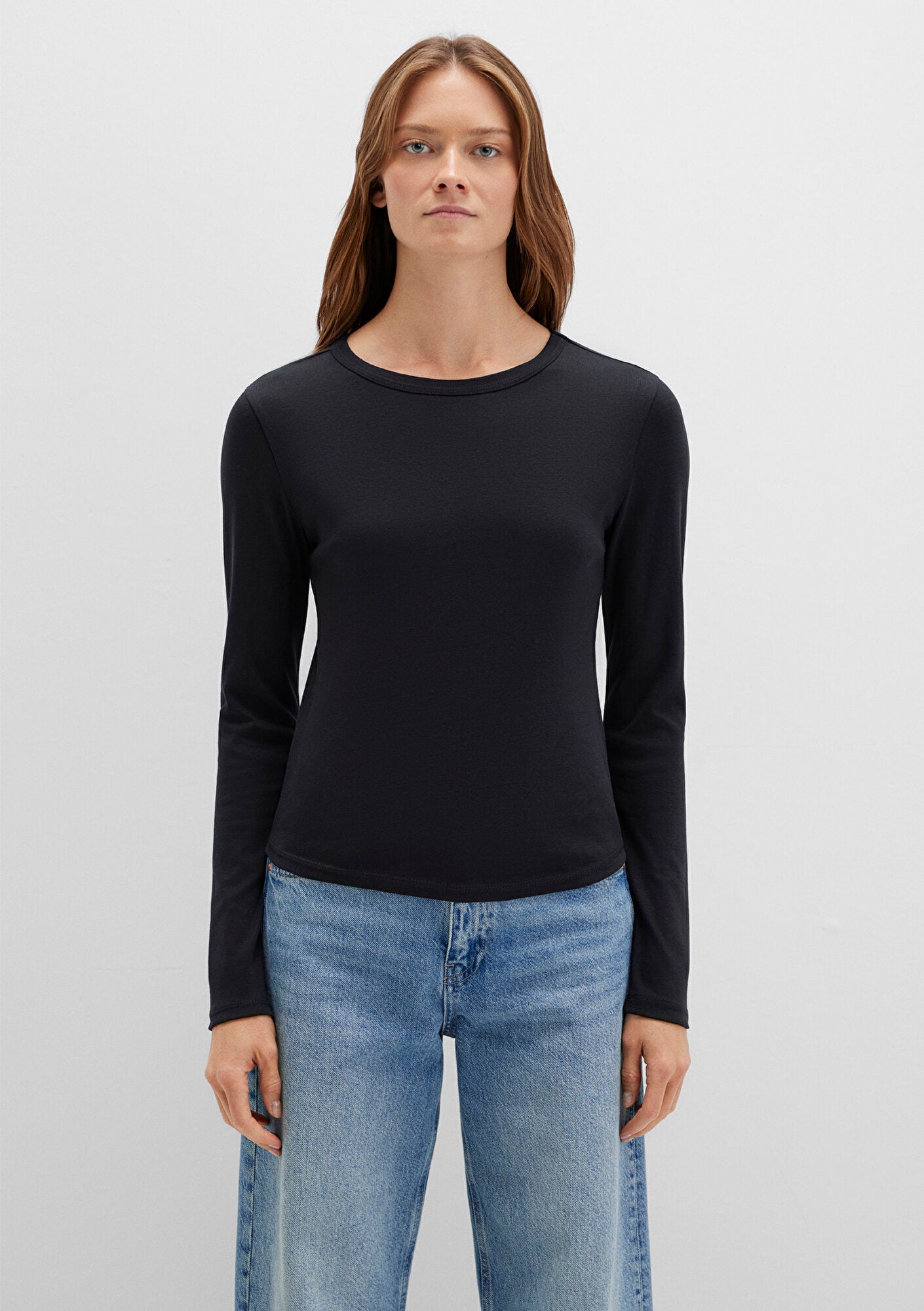Long Sleeve Black Basic T-Shirt