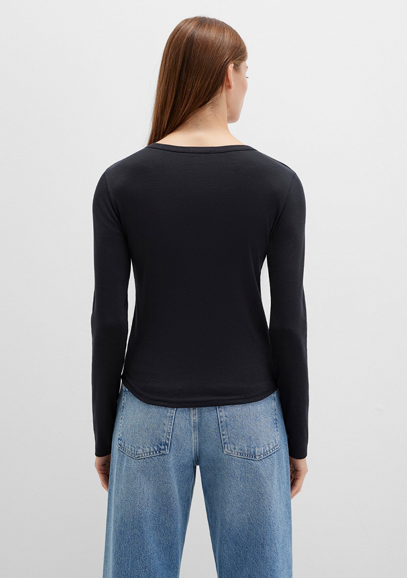 Long Sleeve Black Basic T-Shirt