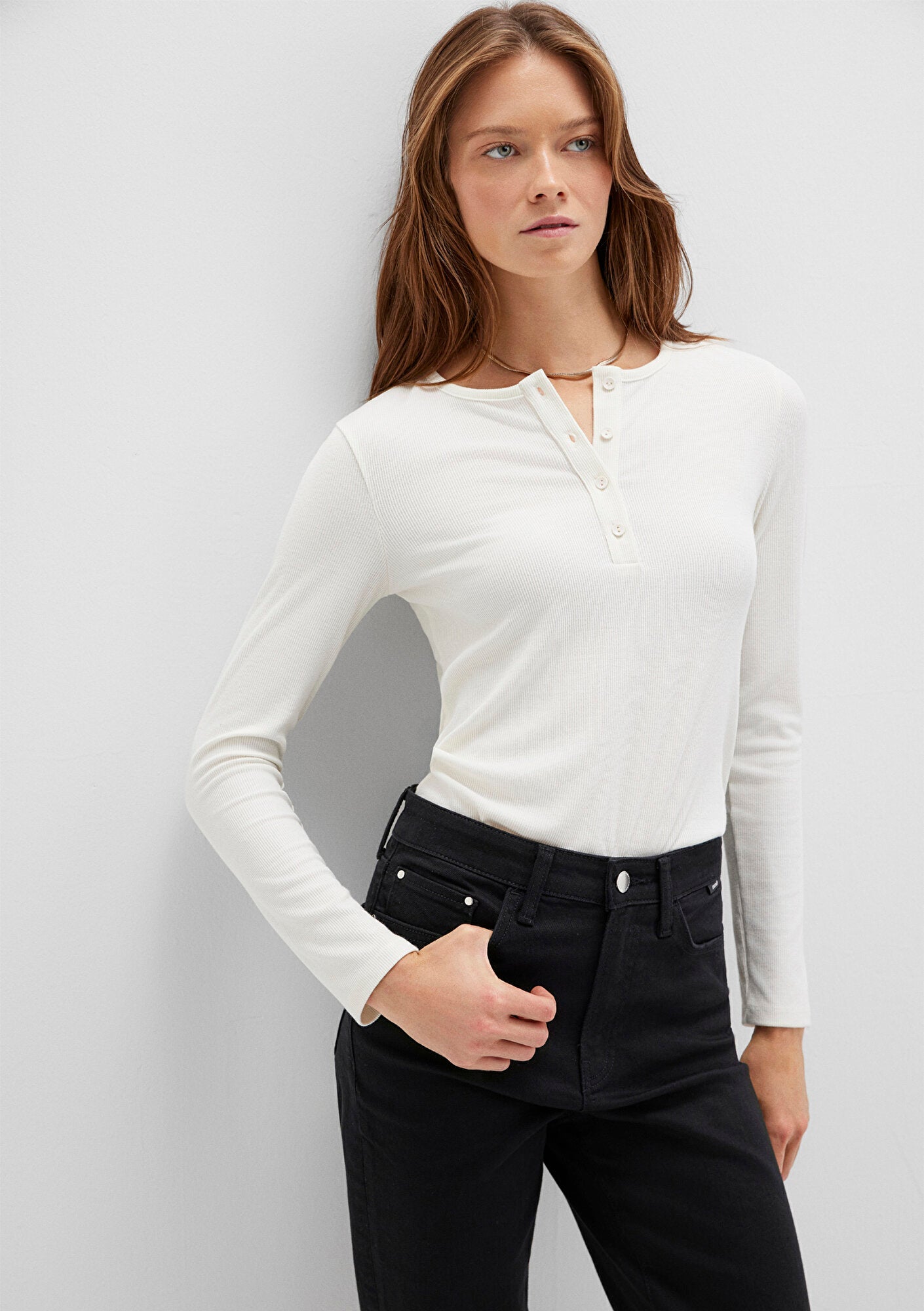 Long Sleeve Ecru Basic T-Shirt