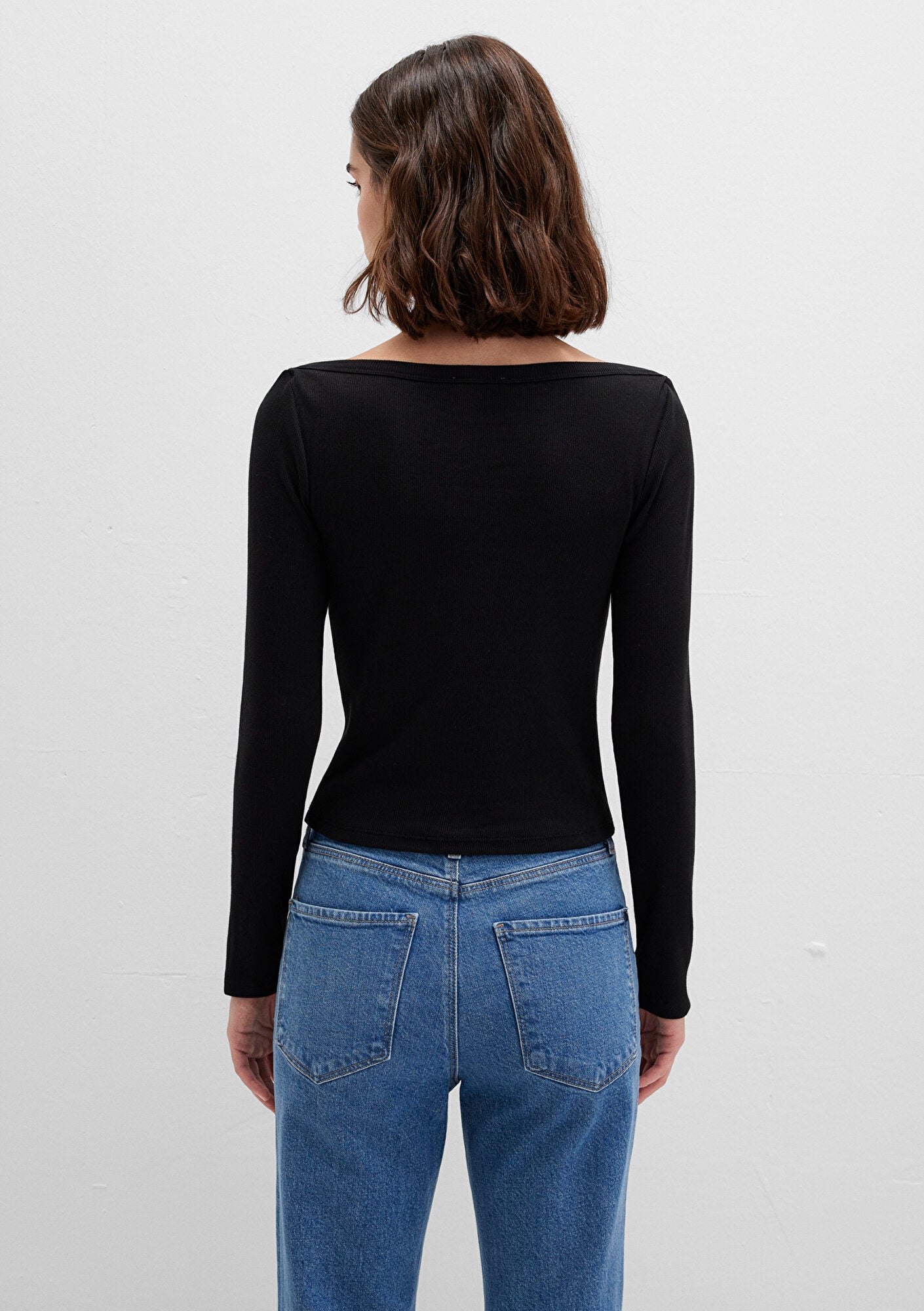 Long Sleeve Black Basic T-Shirt