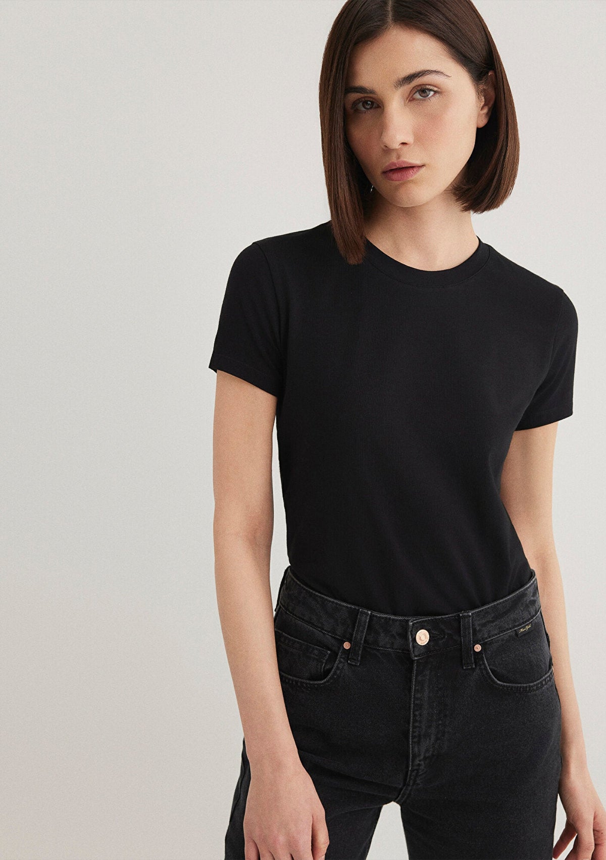 Black Basic T-shirt
