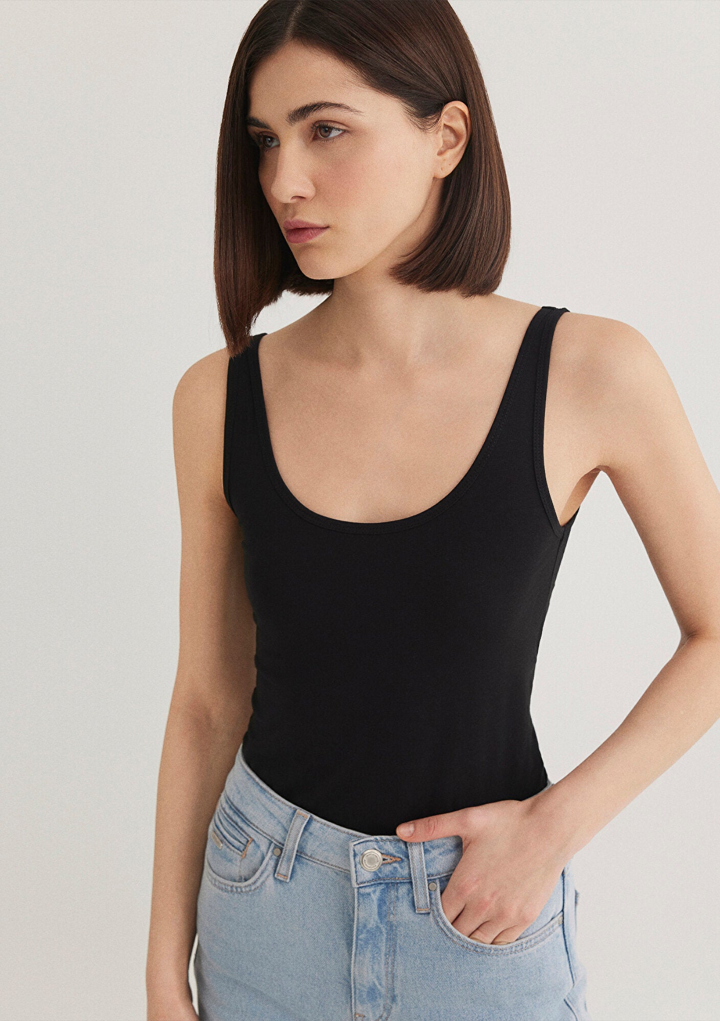 Black Basic T-shirt