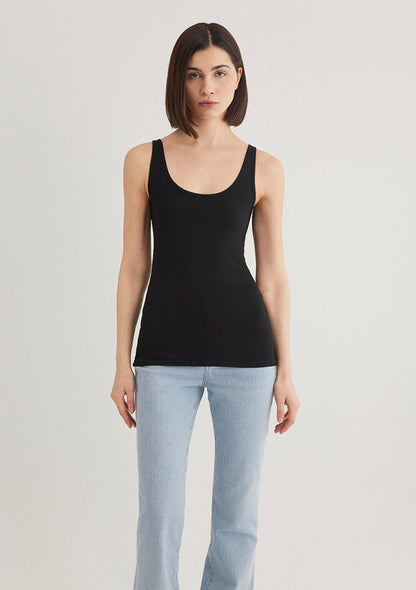 Black Basic T-shirt