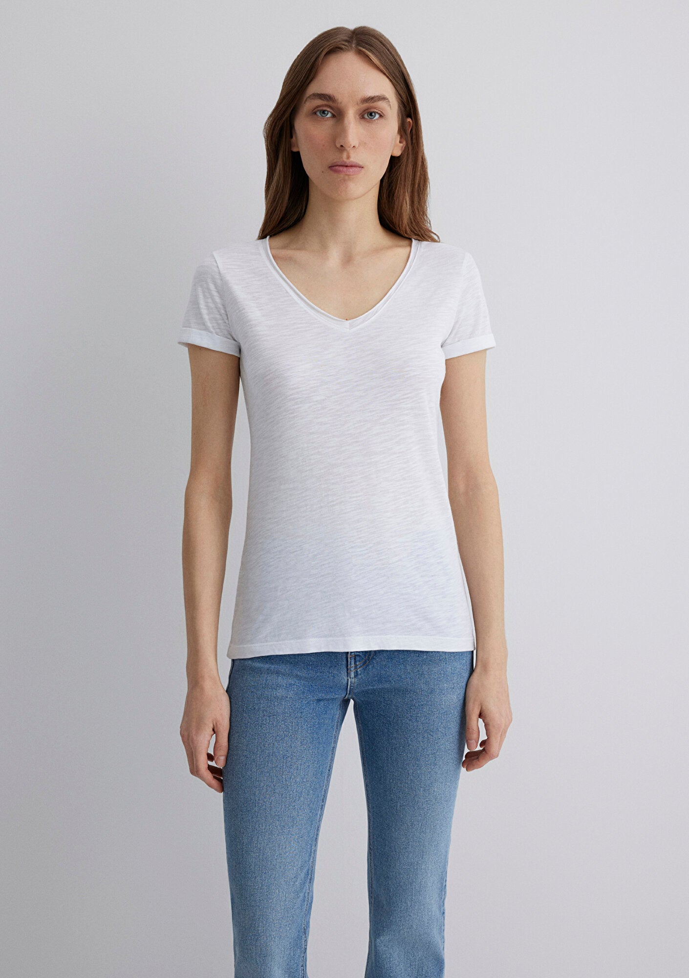V Neck White Basic T-Shirt