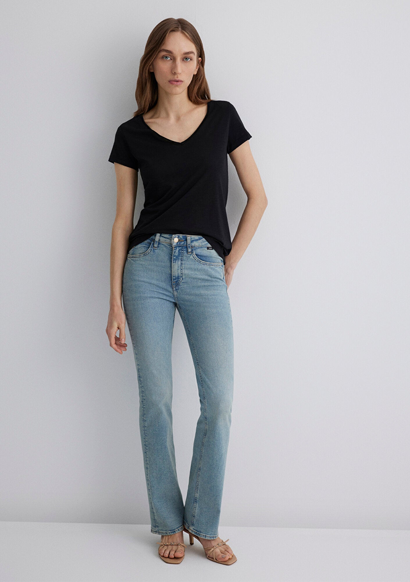 V Neck Black Basic T-Shirt
