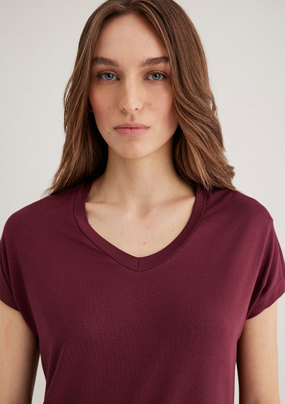 V Neck Burgundy Basic T-Shirt