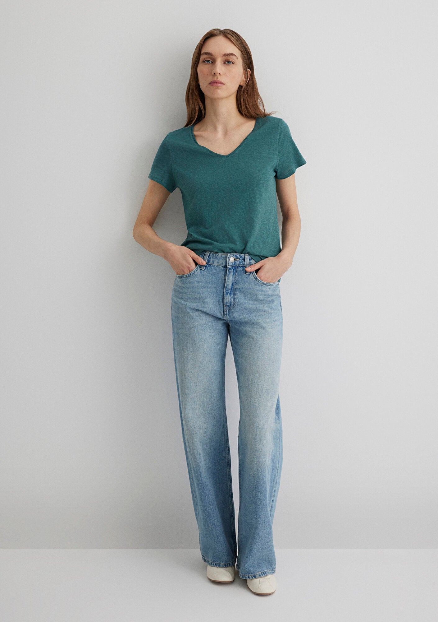 V Neck Green Basic T-Shirt