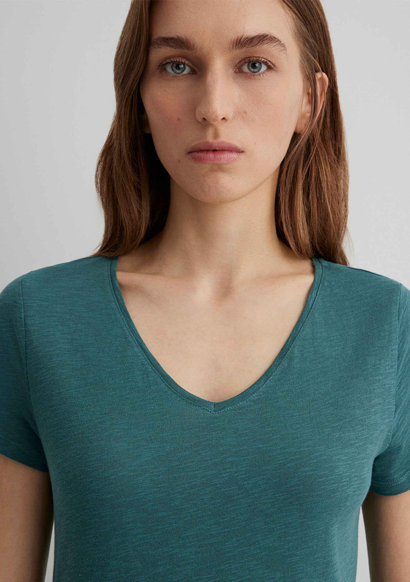V Neck Green Basic T-Shirt