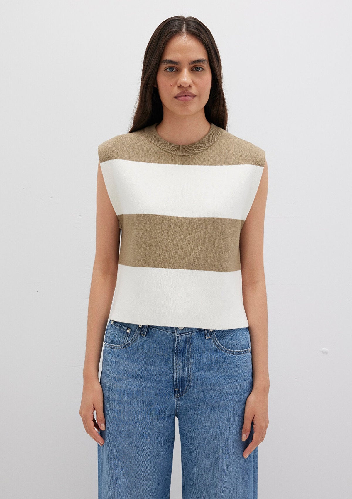 Block Colored Sweater Vest