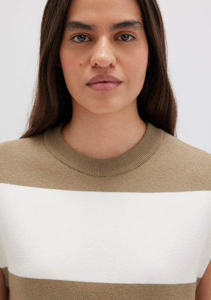 Block Colored Sweater Vest