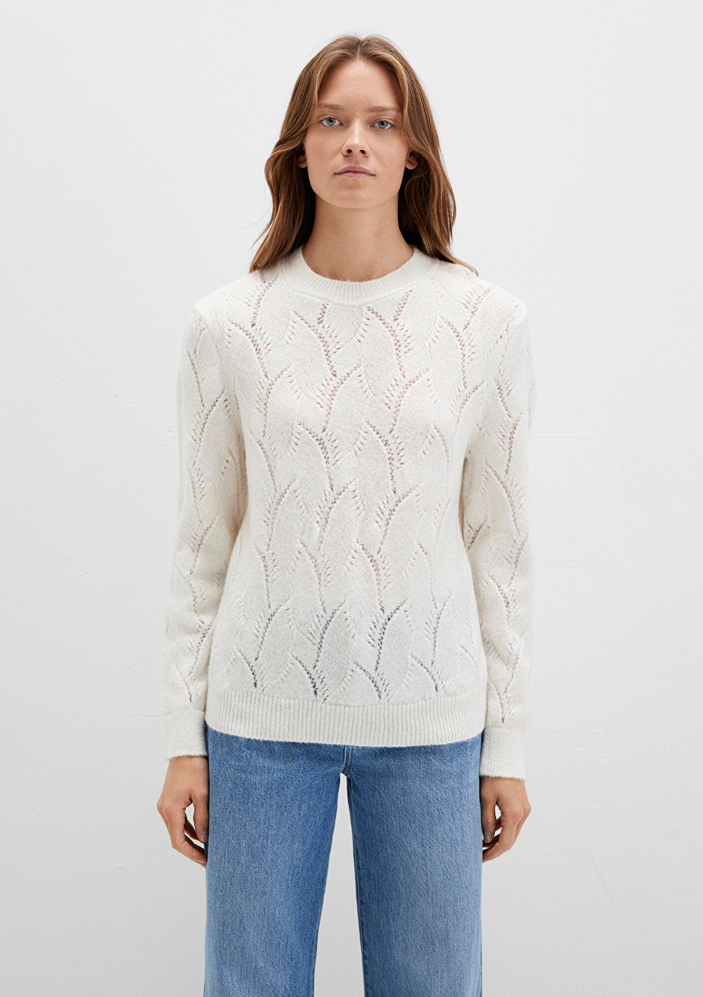 Crewneck Ecru Sweater