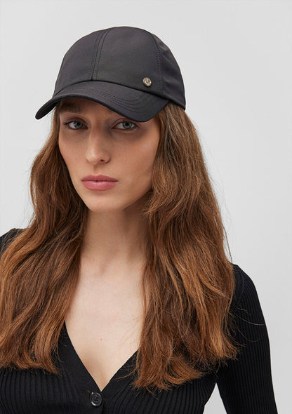 Black Cap