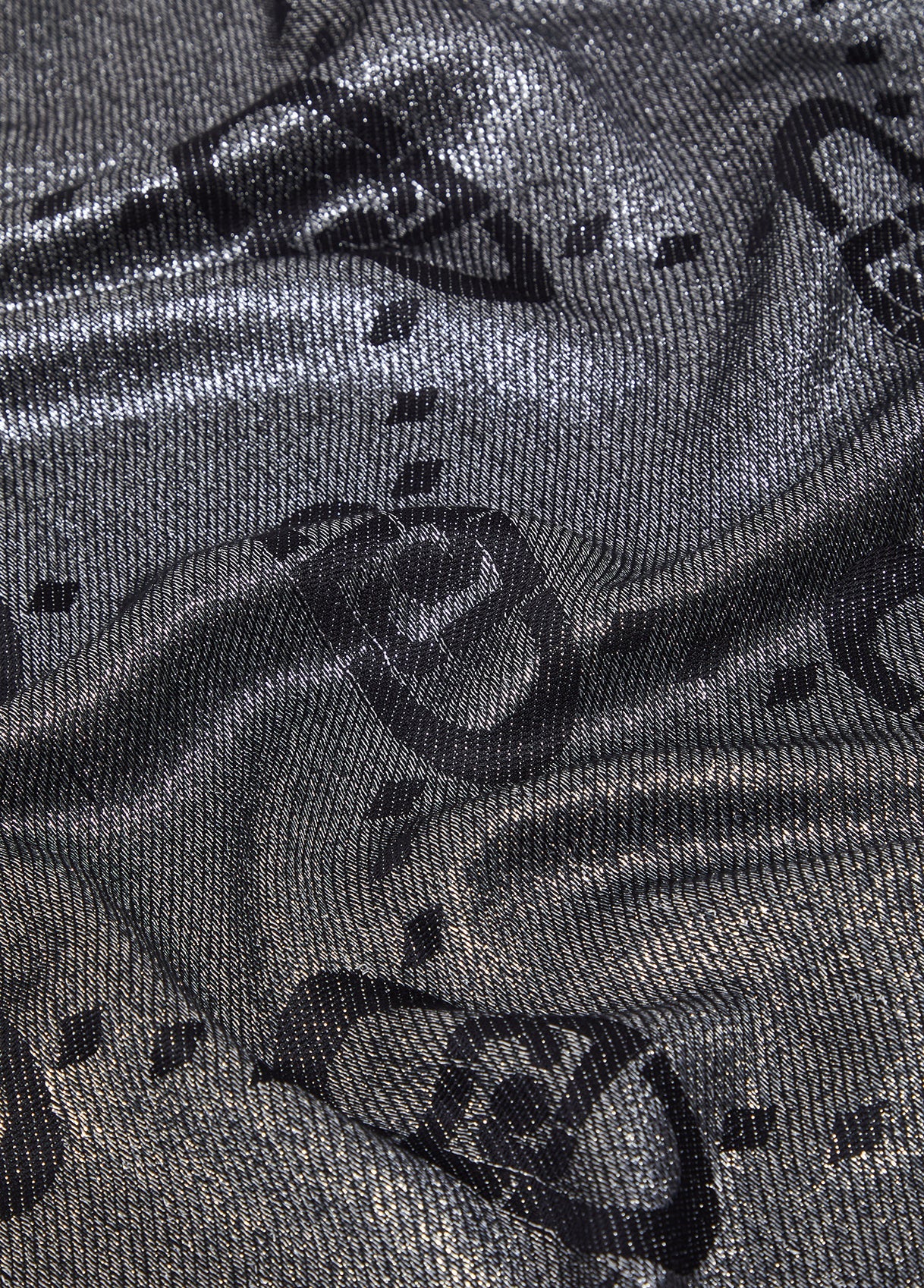 2A5011T030022222T.U.-black