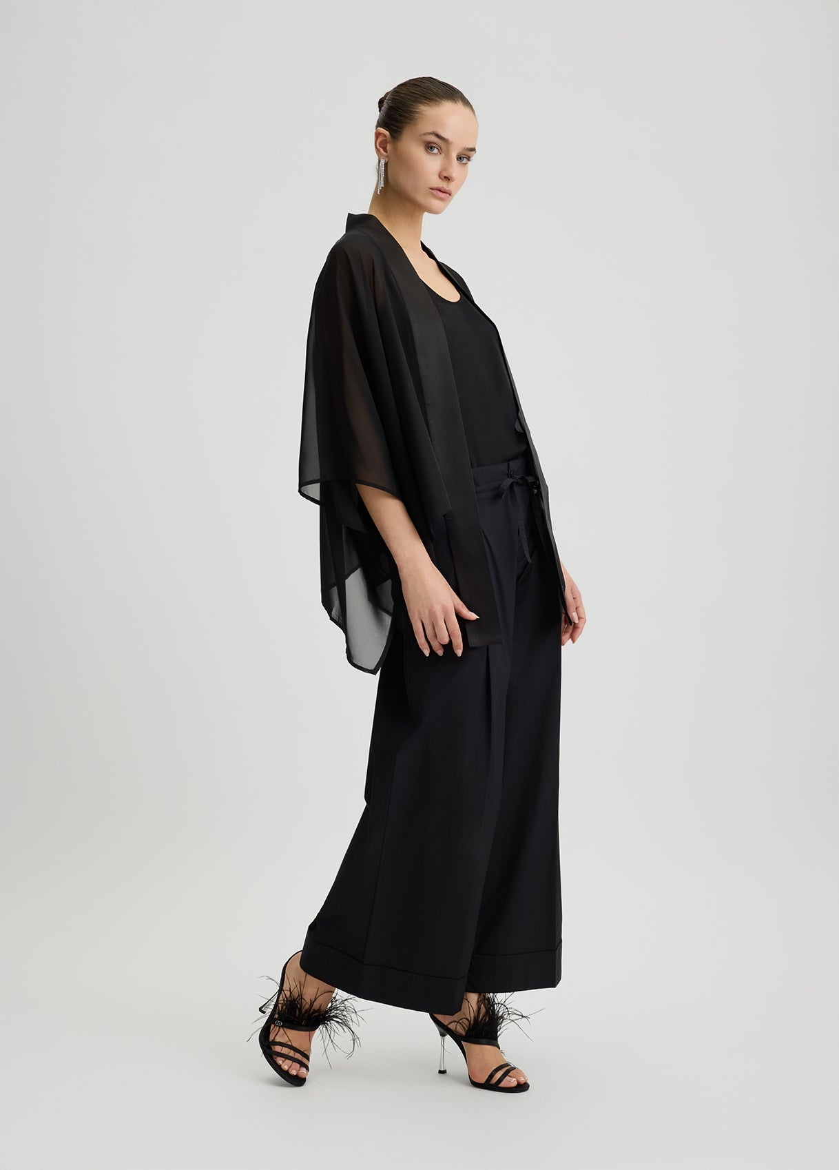 2A5018T030022222T.U.-black