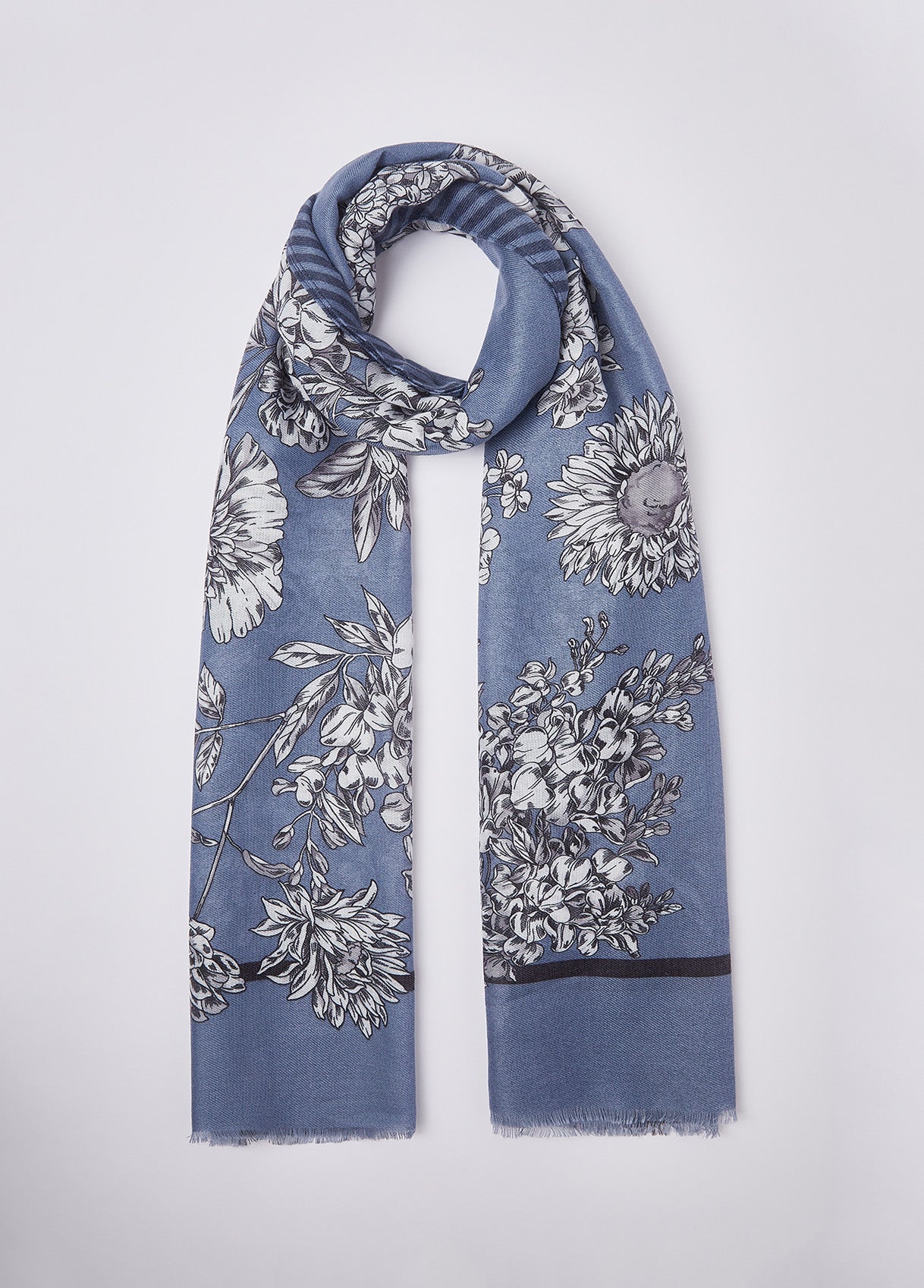 2A6051T122A74015T.U.-light denim