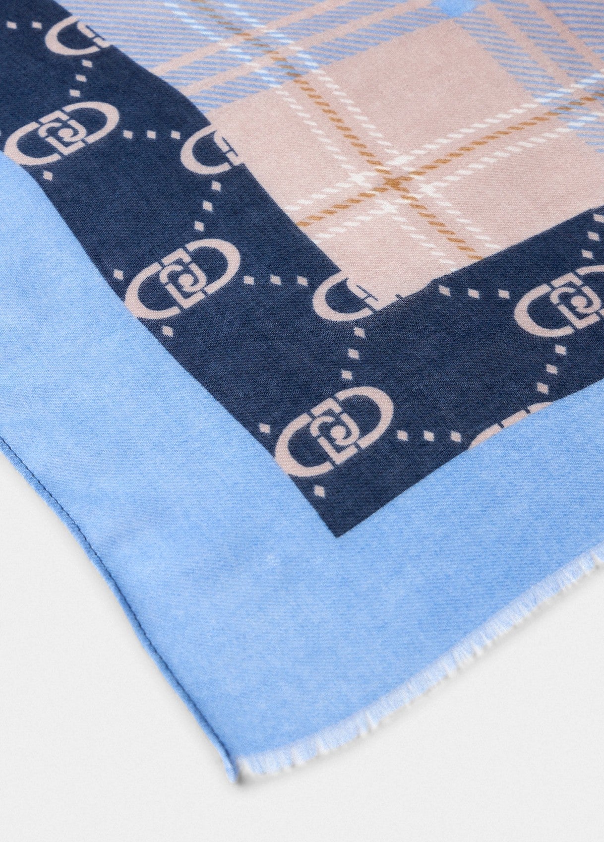 2F5072T030074015T.U.-light blue